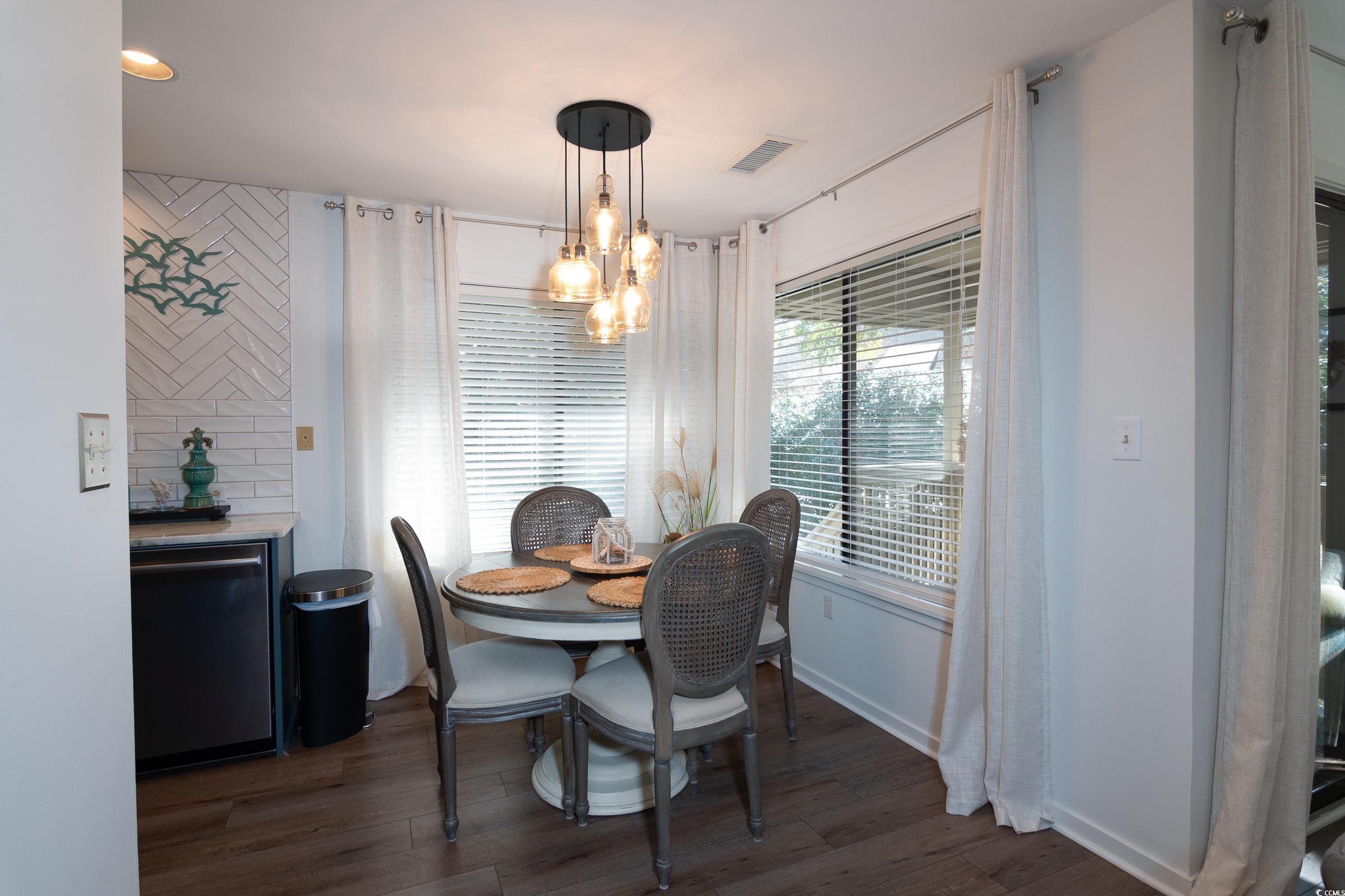 306 Westbury Ct. Property Photo 20
