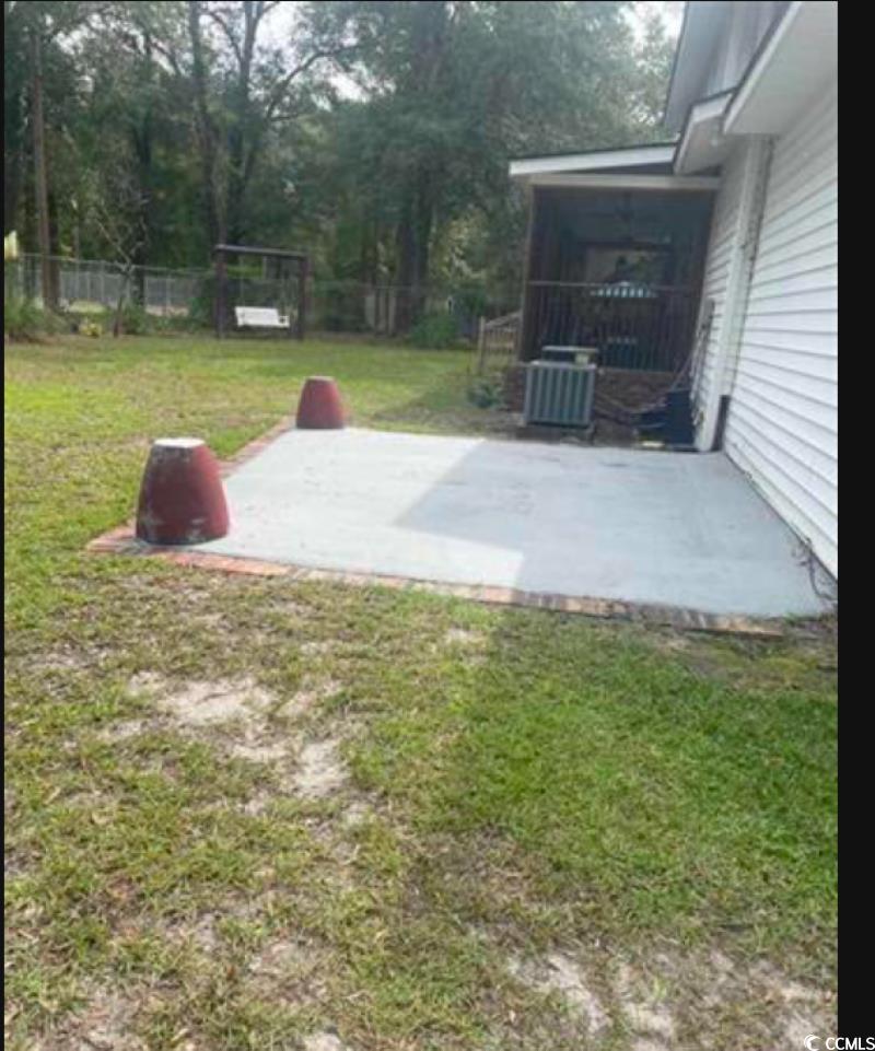 305 Boone St Property Photo 3