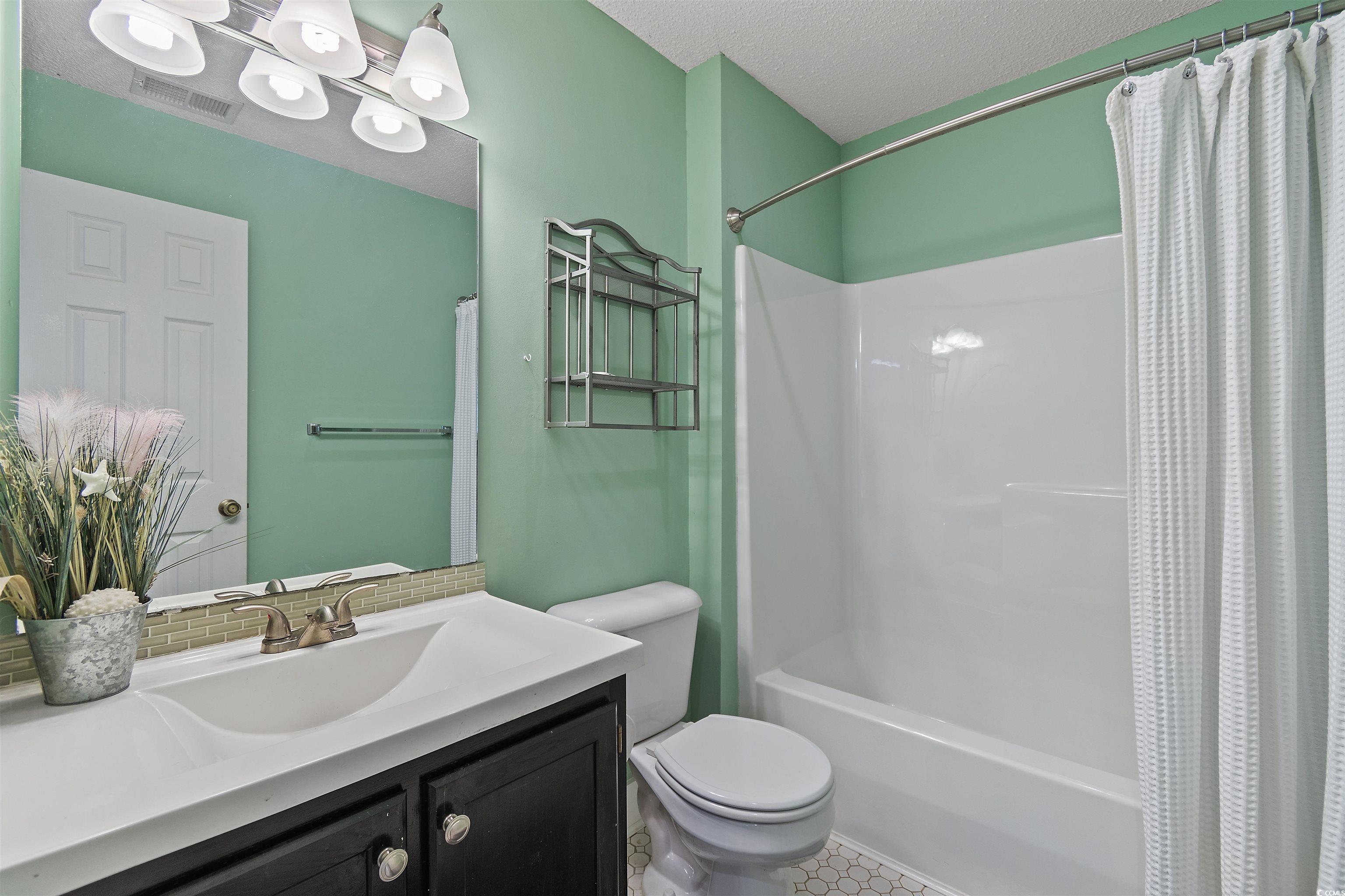 1900 Duffy St. Property Photo 19