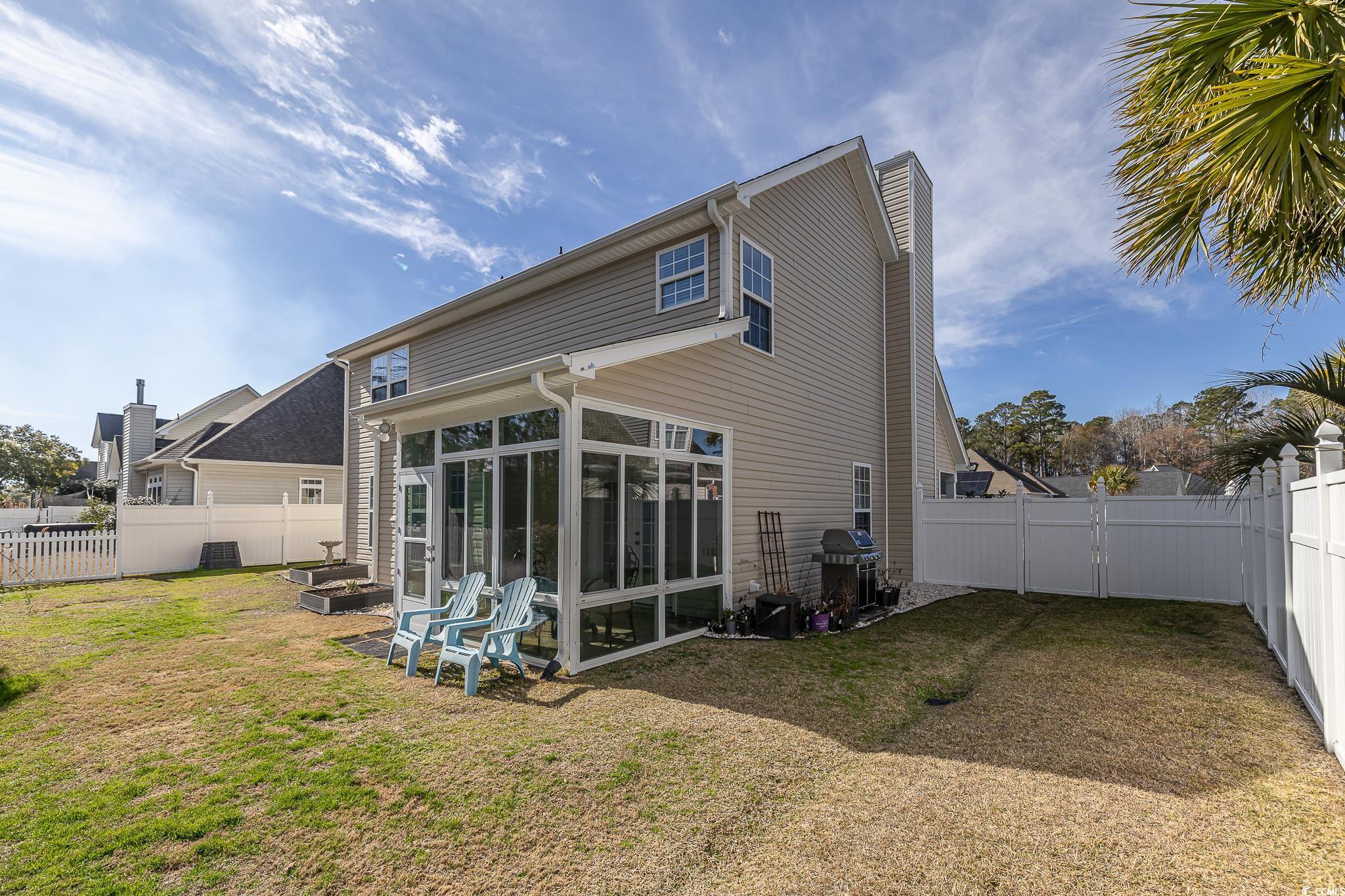 217 Appian Way Property Photo 4