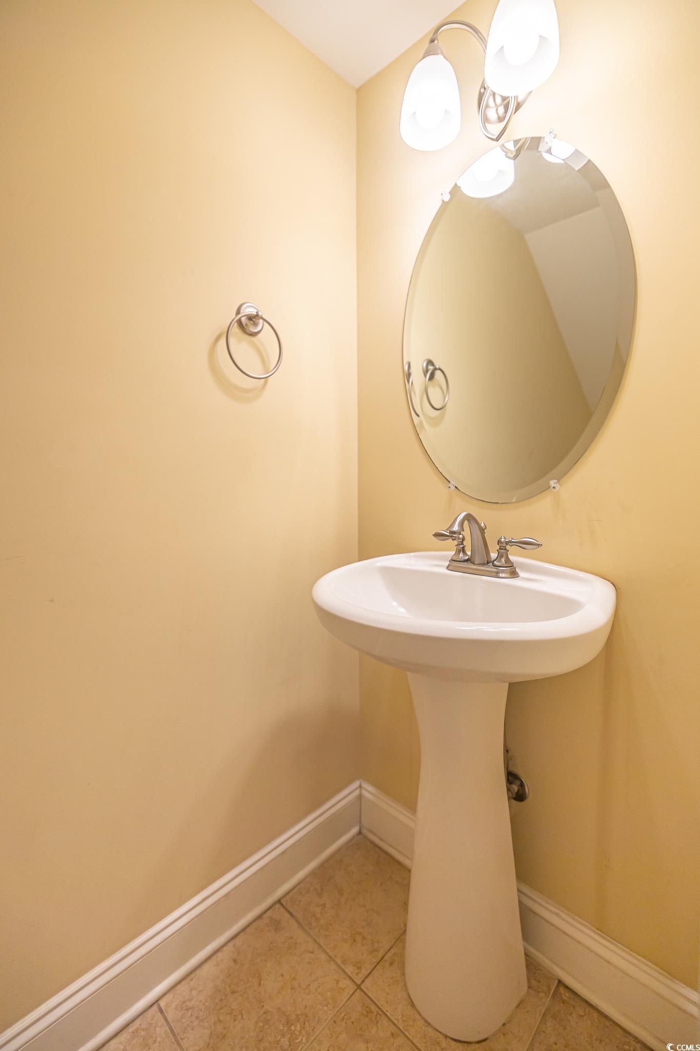 217 Appian Way Property Photo 14