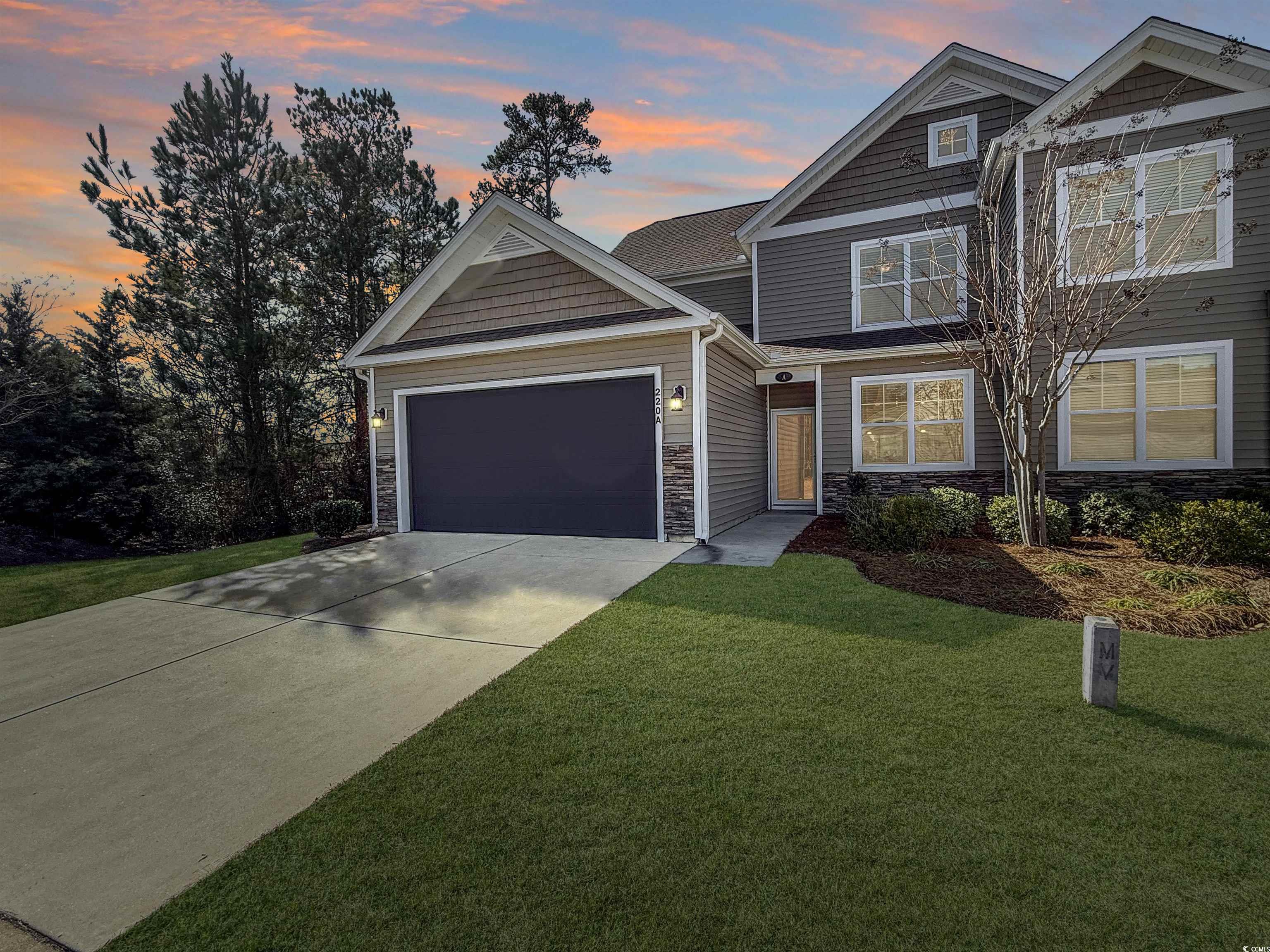 220 Machrie Loop Property Photo 1