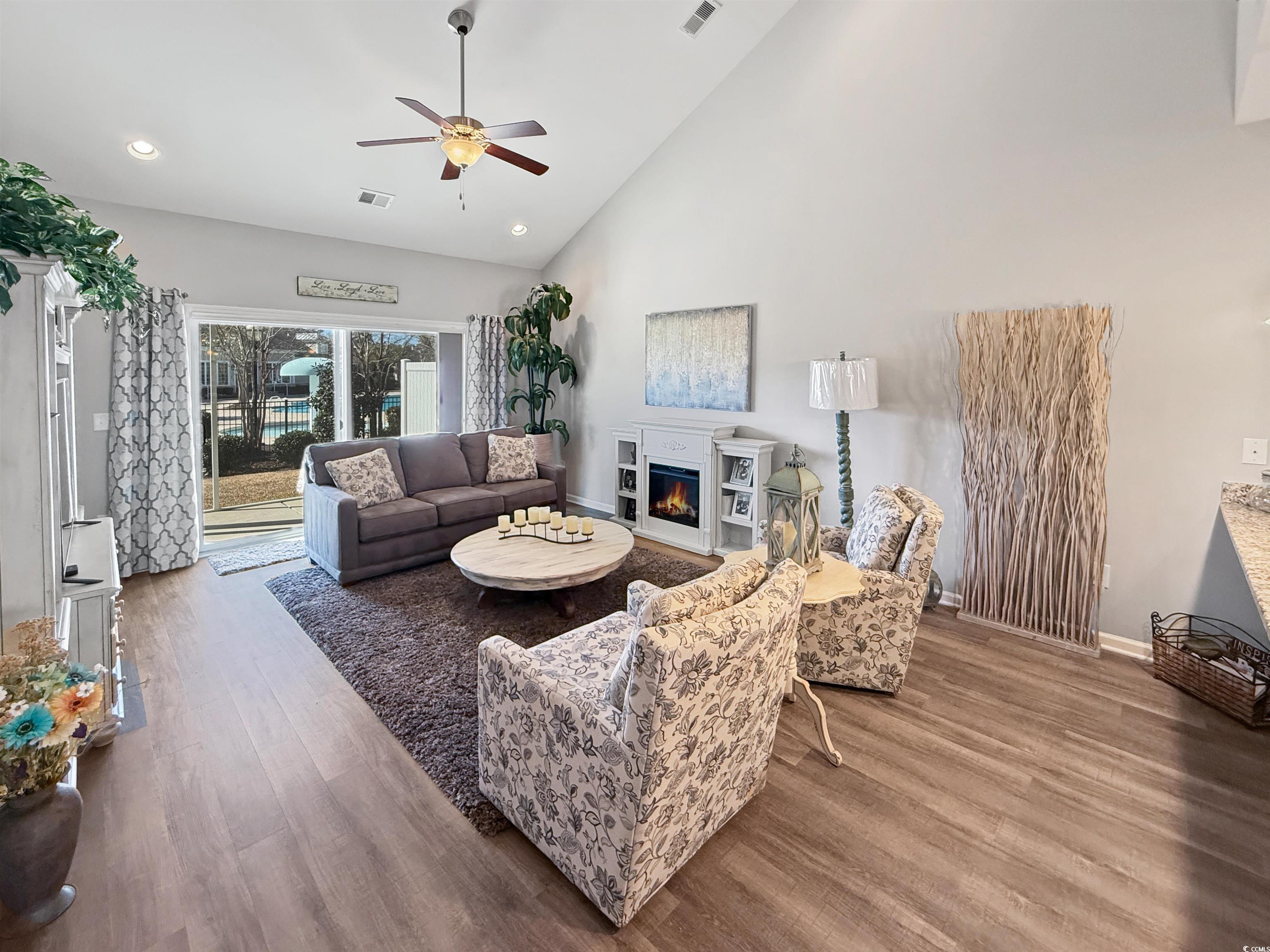 220 Machrie Loop Property Photo 11