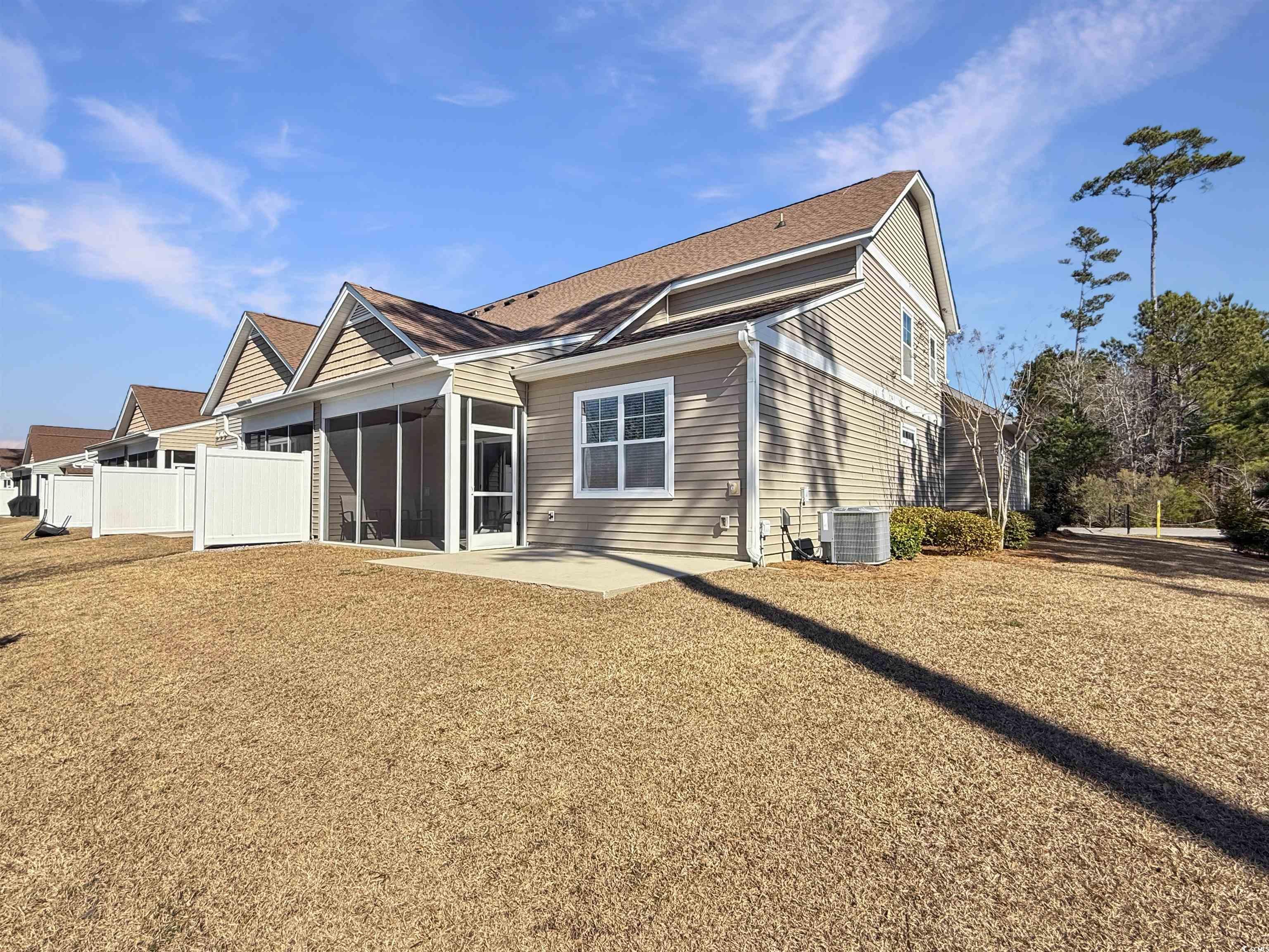 220 Machrie Loop Property Photo 34