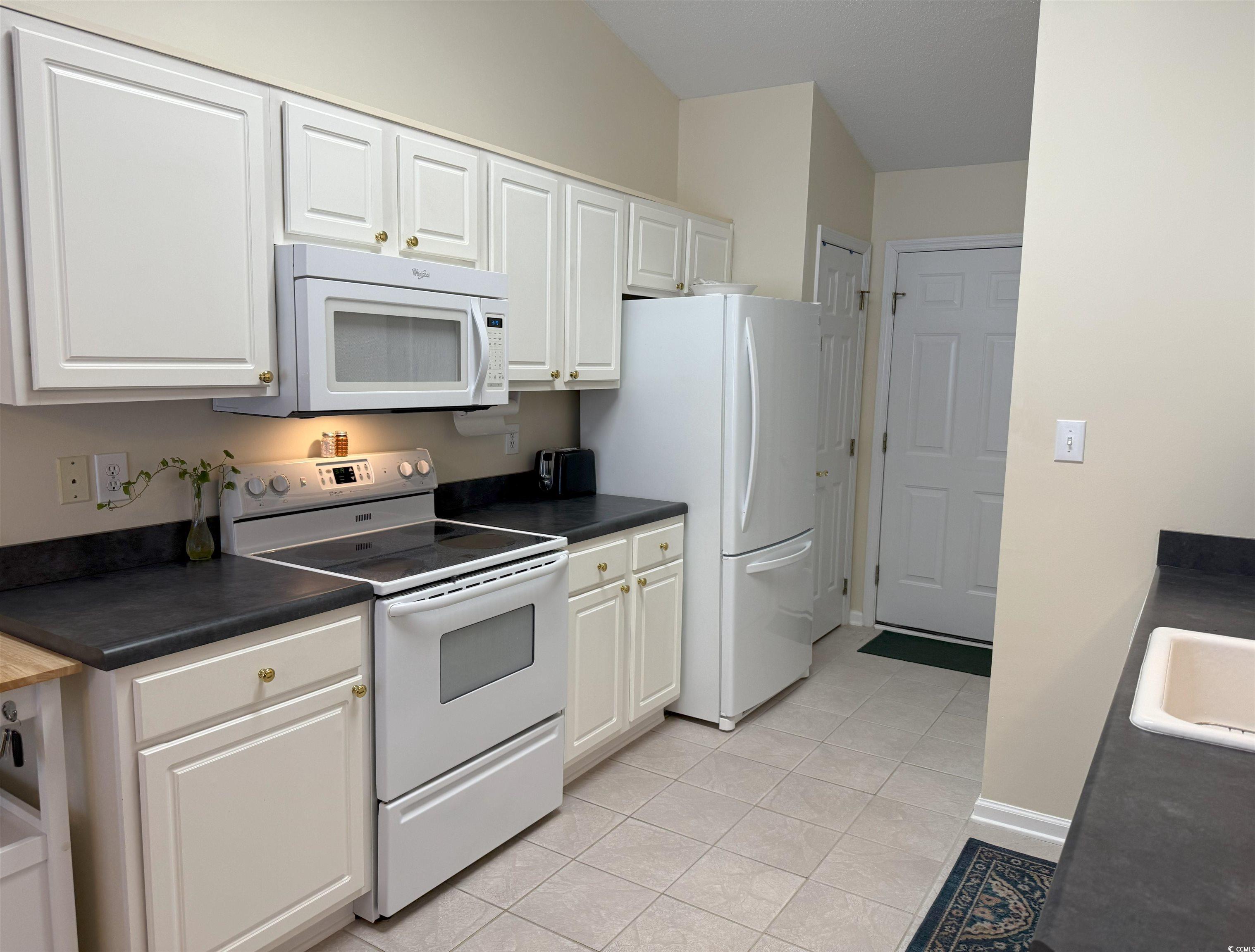 179 Wiltshire Ct. Property Photo 10