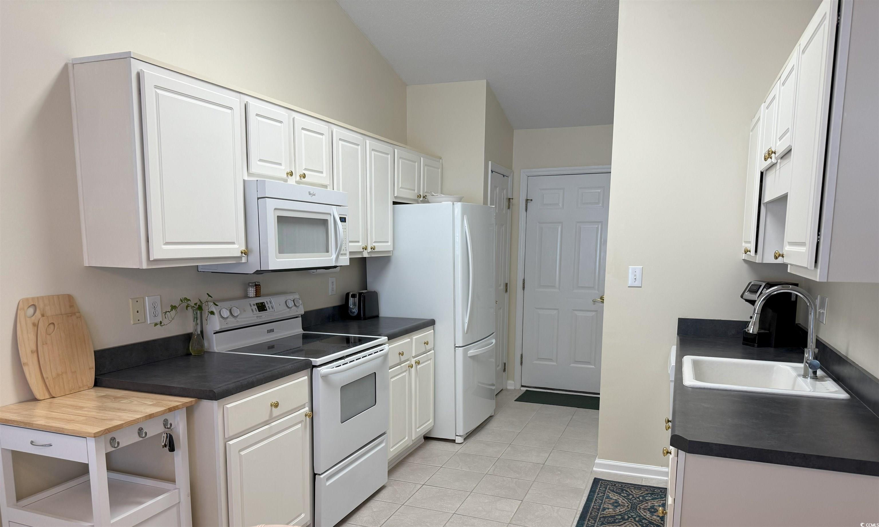 179 Wiltshire Ct. Property Photo 12