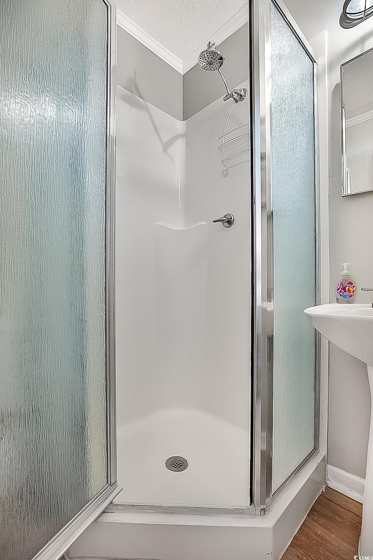 9520 Shore Dr. Property Photo 30
