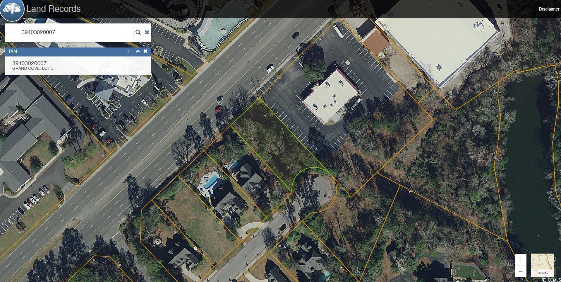 Charleston Ct. Property Photo 3