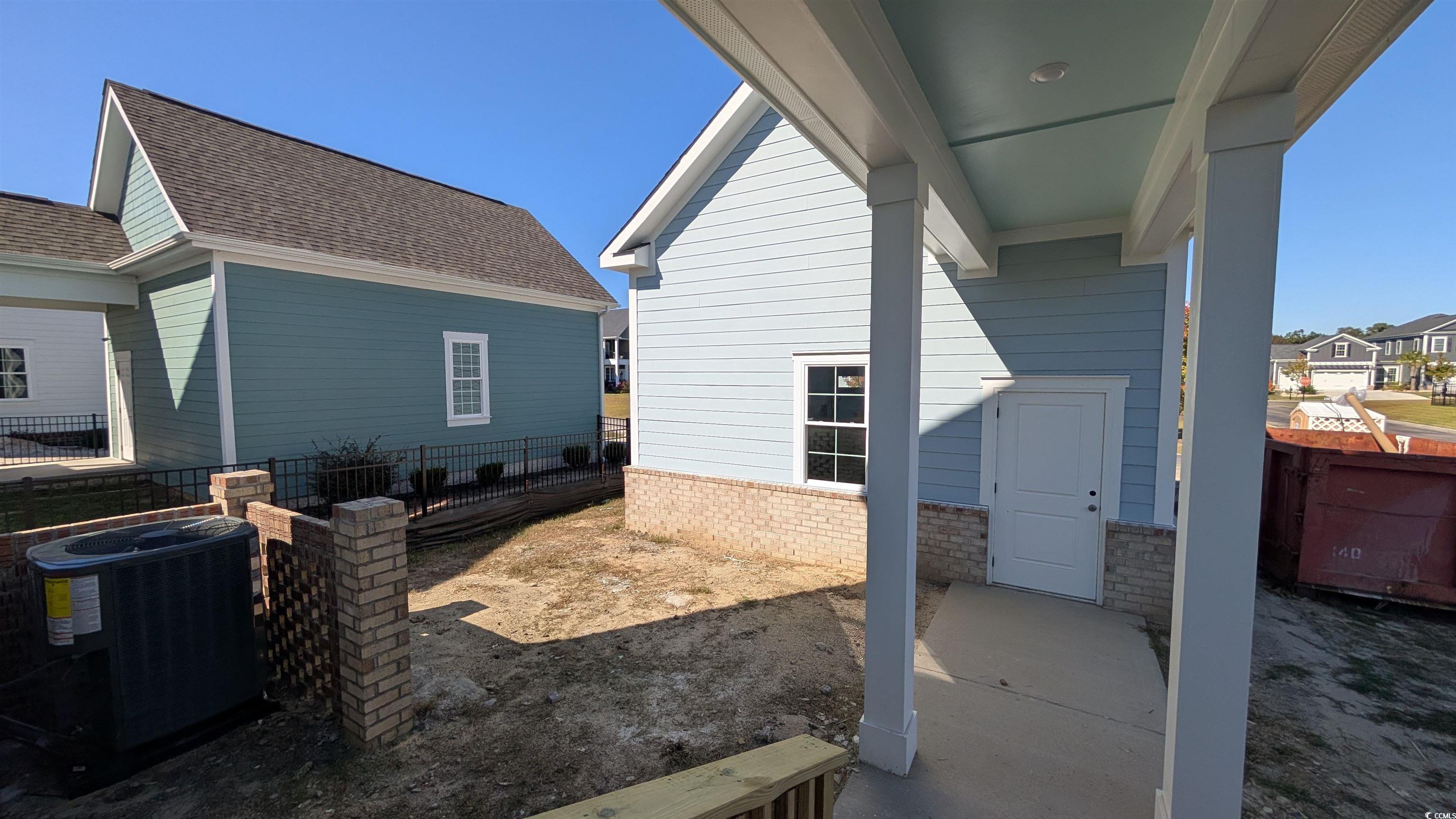 413 West Palms Dr. Property Photo 17