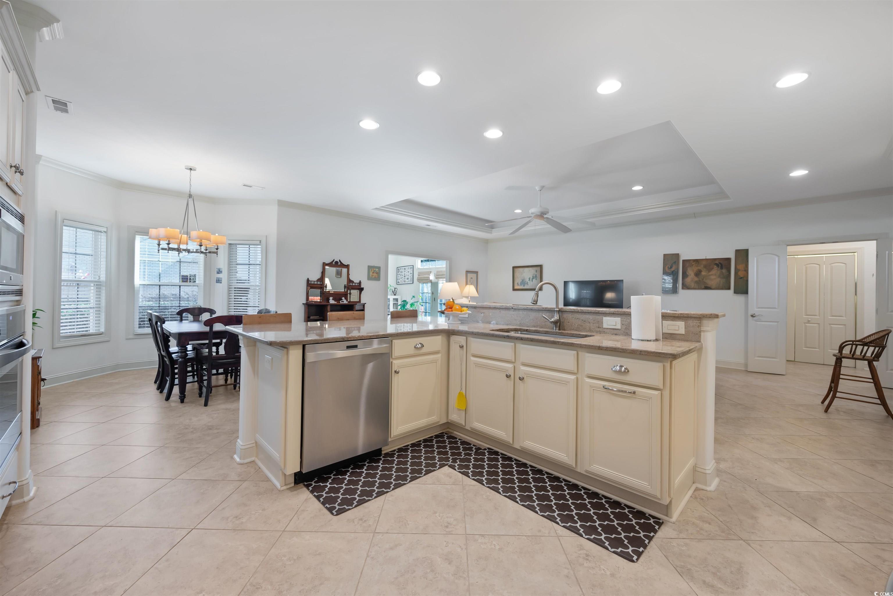 902 Villarosa Dr. Property Photo 8