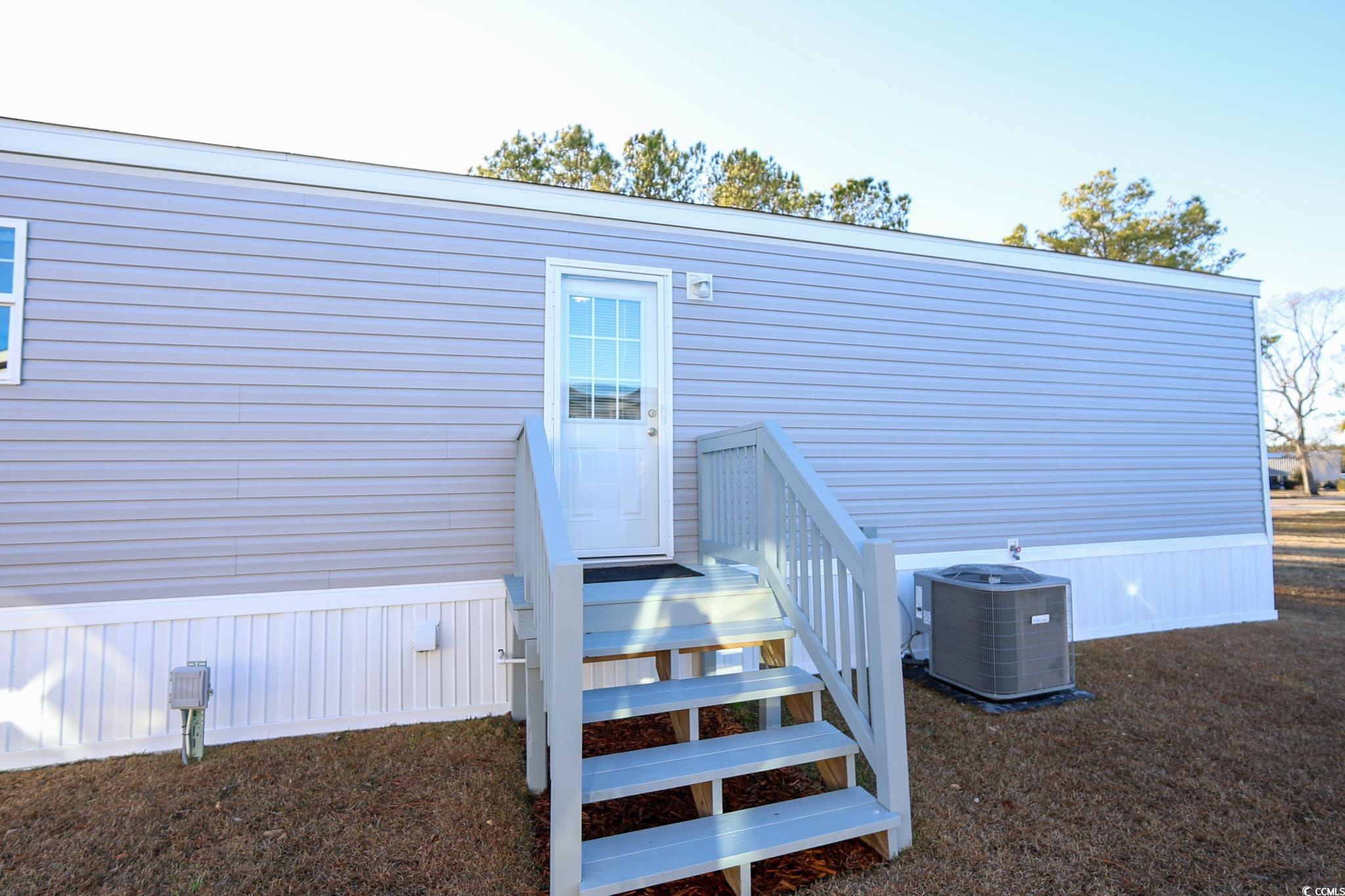 201 Air Stream Dr. Property Photo 20