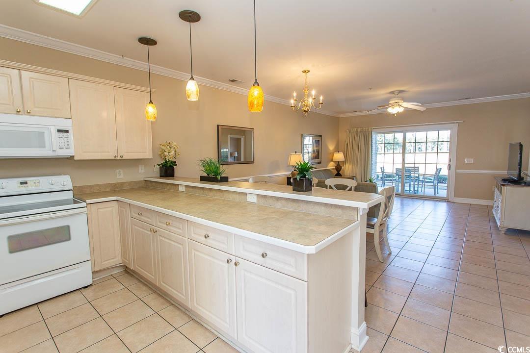 4809 Luster Leaf Circle Property Photo 2
