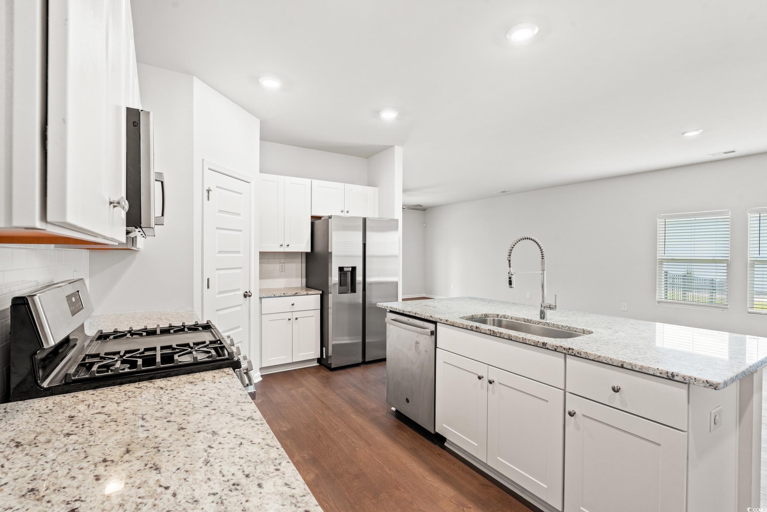 144 Rutland Ct. Property Photo 3