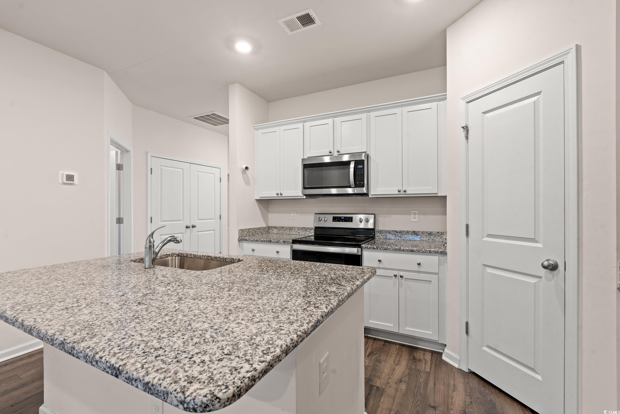 144 Vineyard Place Property Photo 7