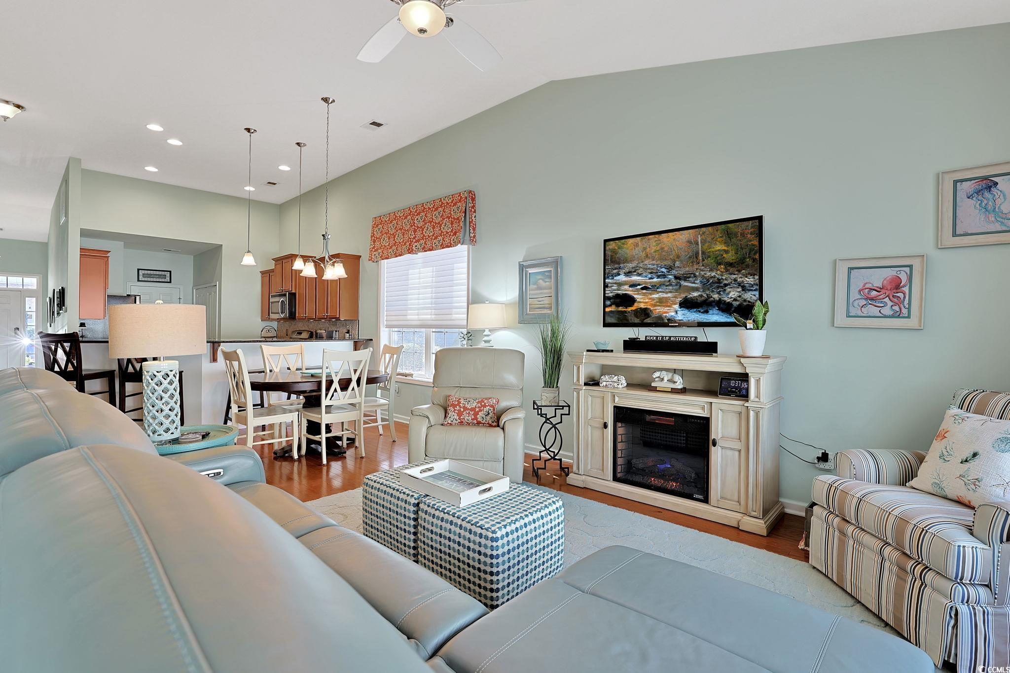 316 Saint Catherine Bay Ct. Property Photo 4