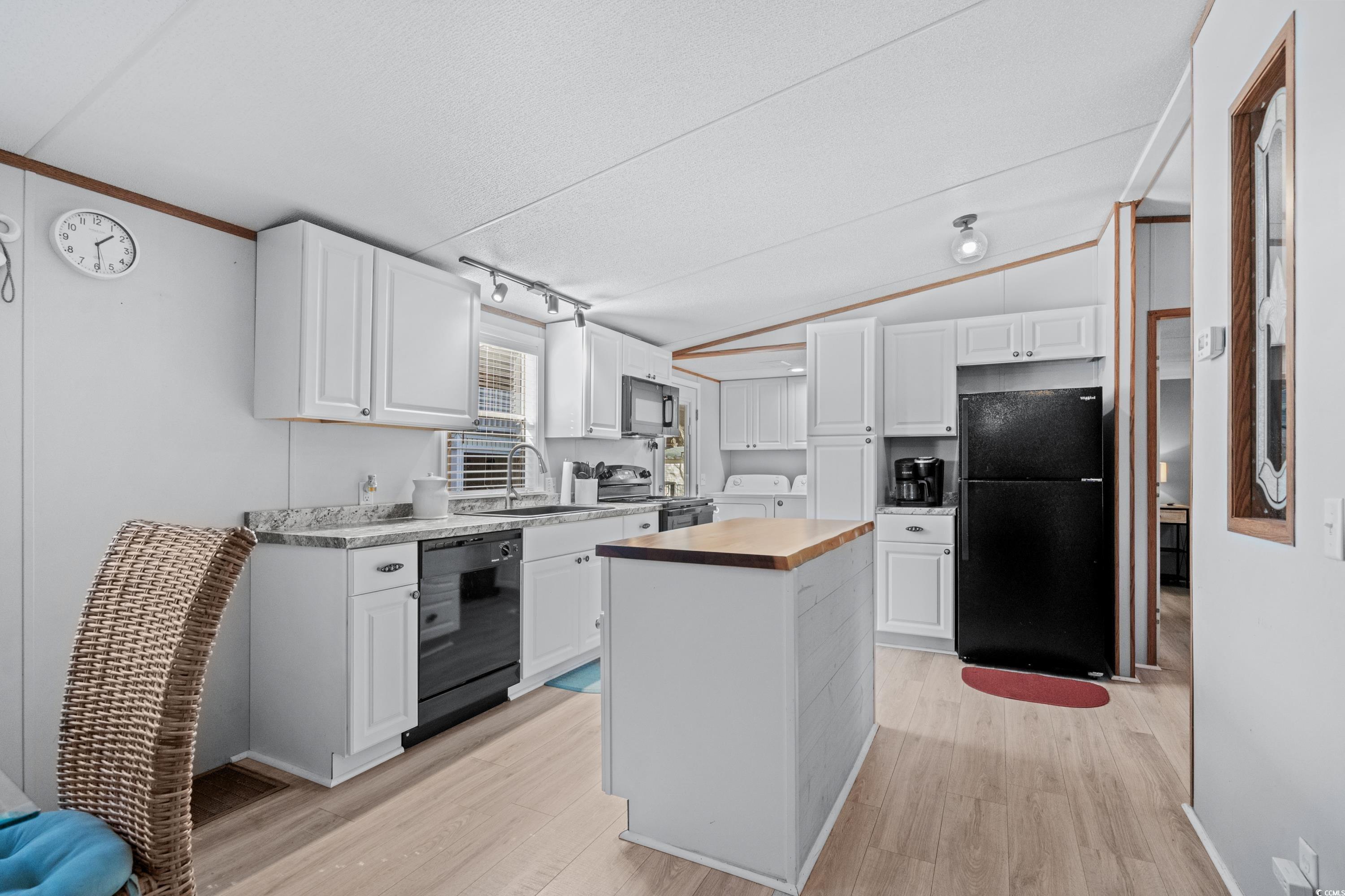 6001-mh53 S Kings Highway Property Photo 17