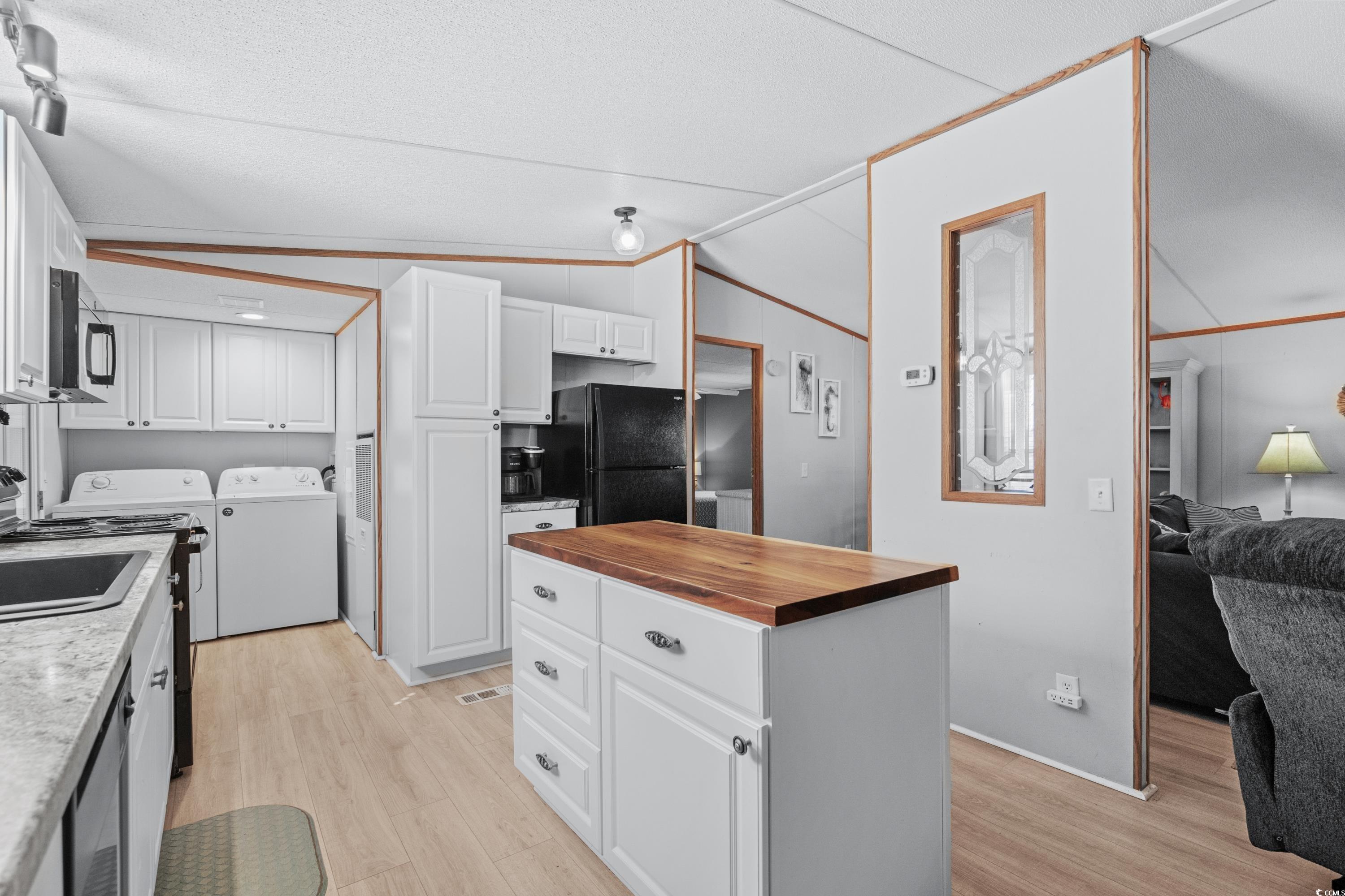 6001-mh53 S Kings Highway Property Photo 18