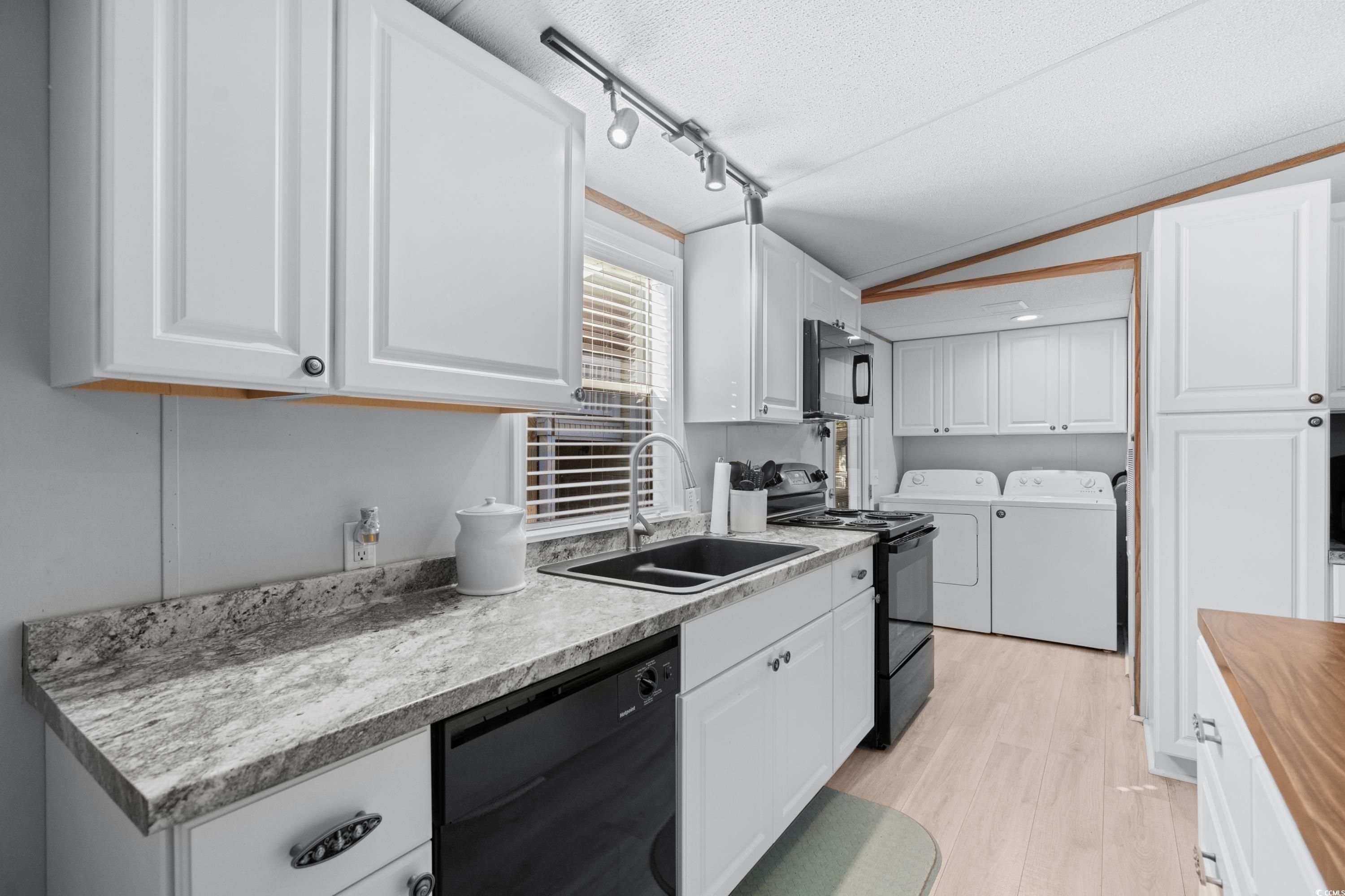 6001-mh53 S Kings Highway Property Photo 19