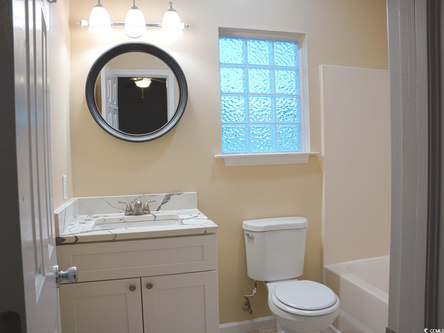 9215 Greeneedle Pl. Property Photo 6