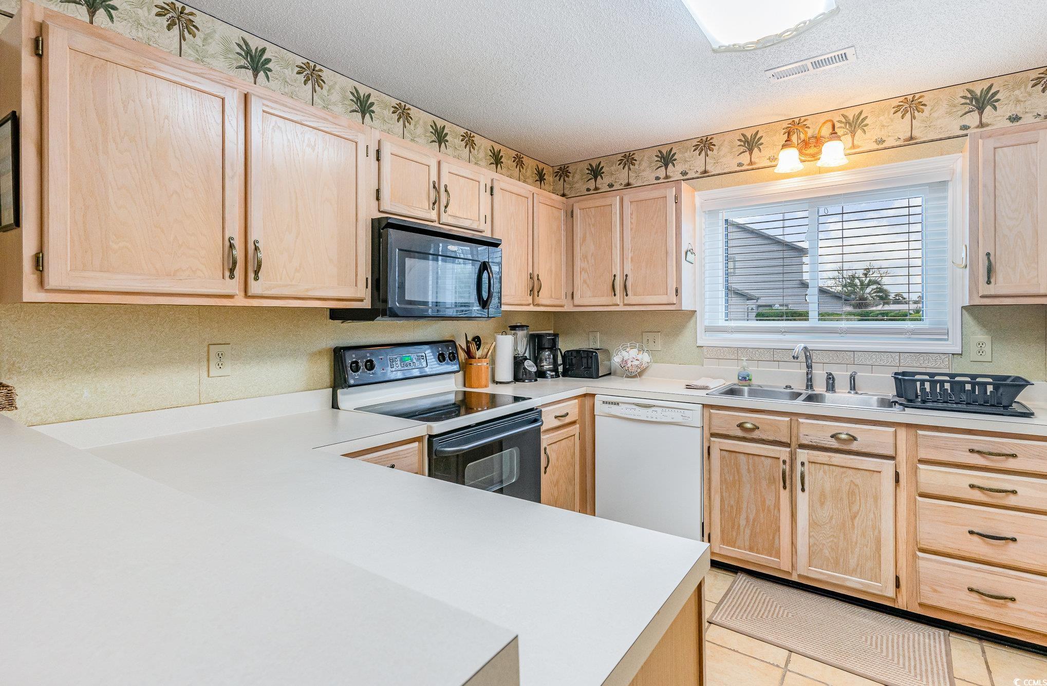 775 Plantation Dr. Property Photo 11