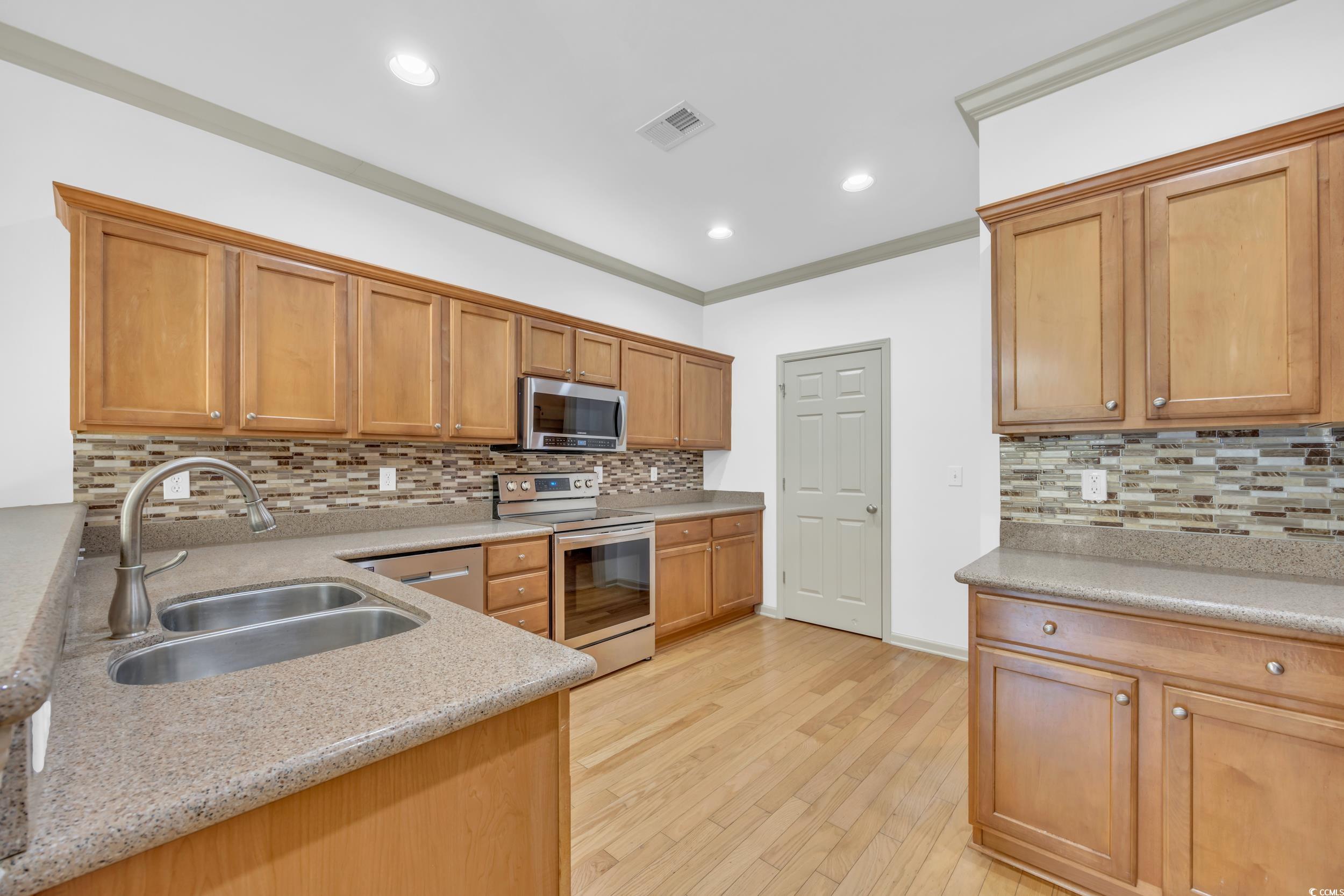 502 Hay Hill Ln. Property Photo 16
