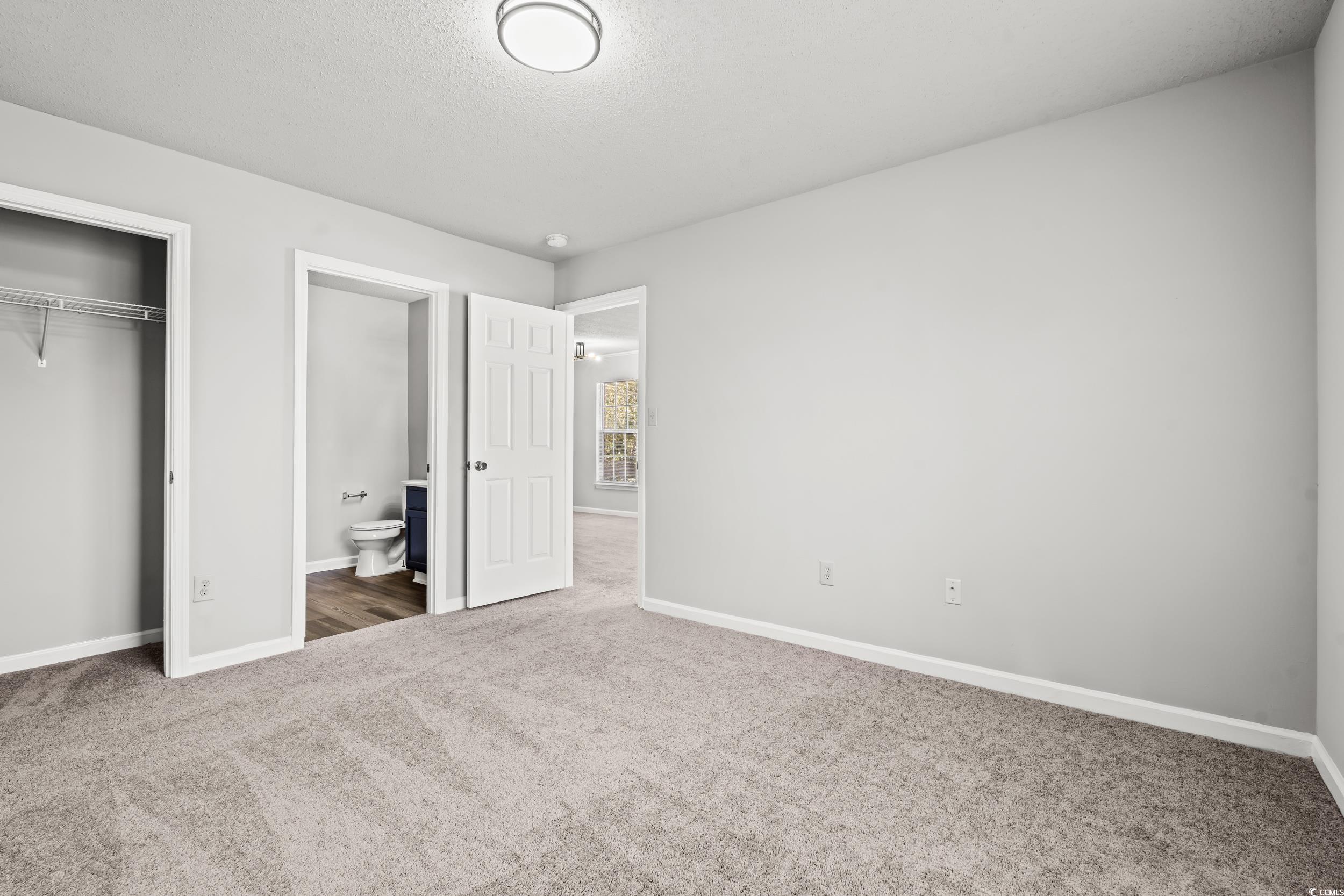 4239 Villas Dr. Property Photo 13