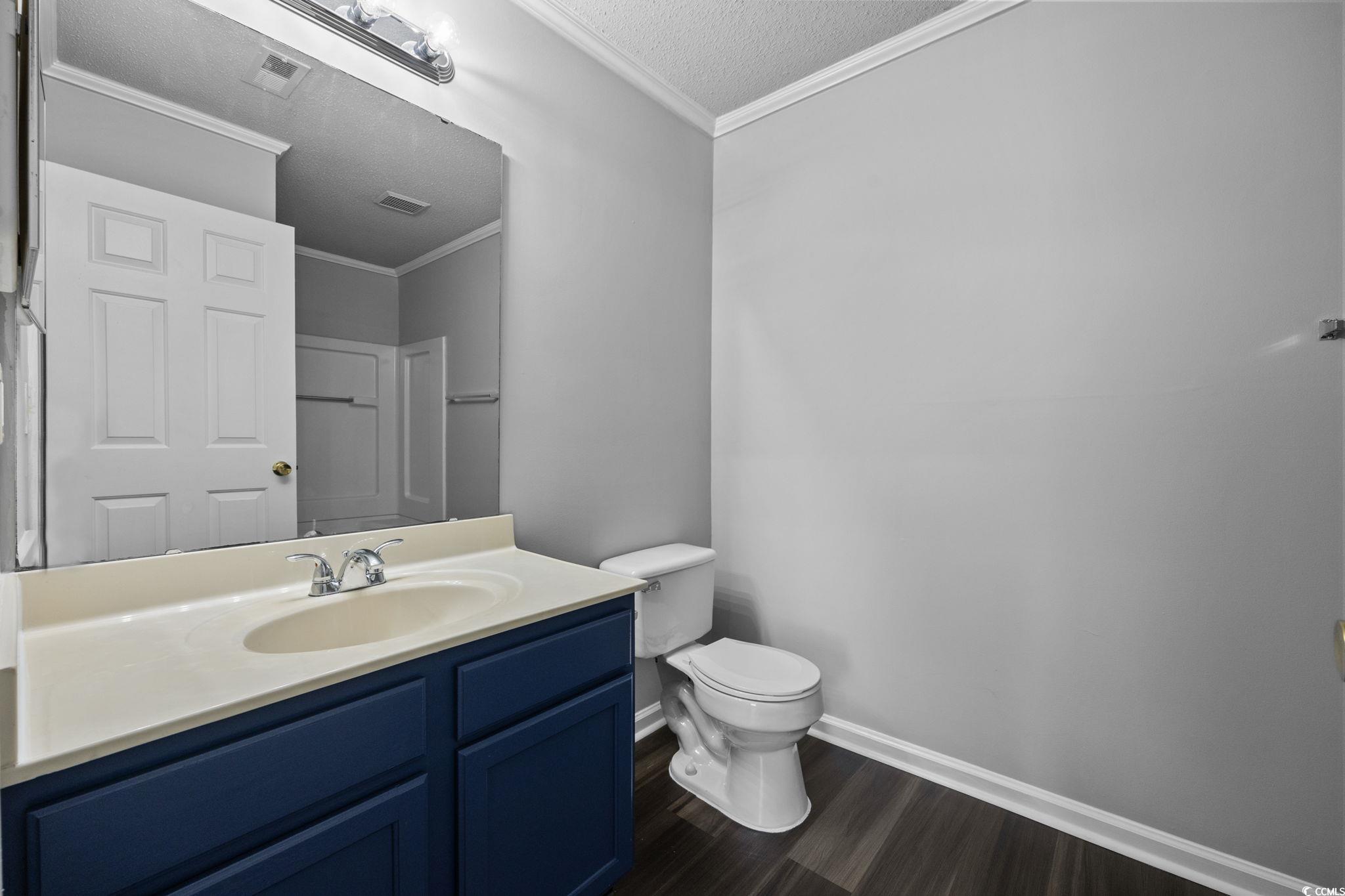 4239 Villas Dr. Property Photo 15