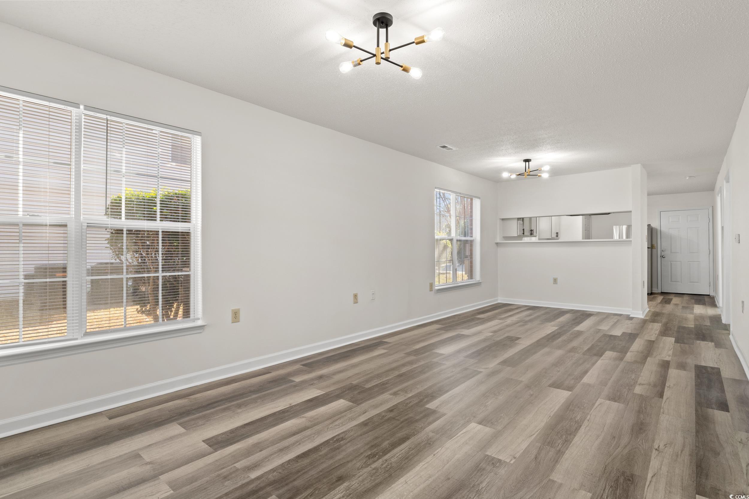 4251 Villas Dr. Property Photo 10