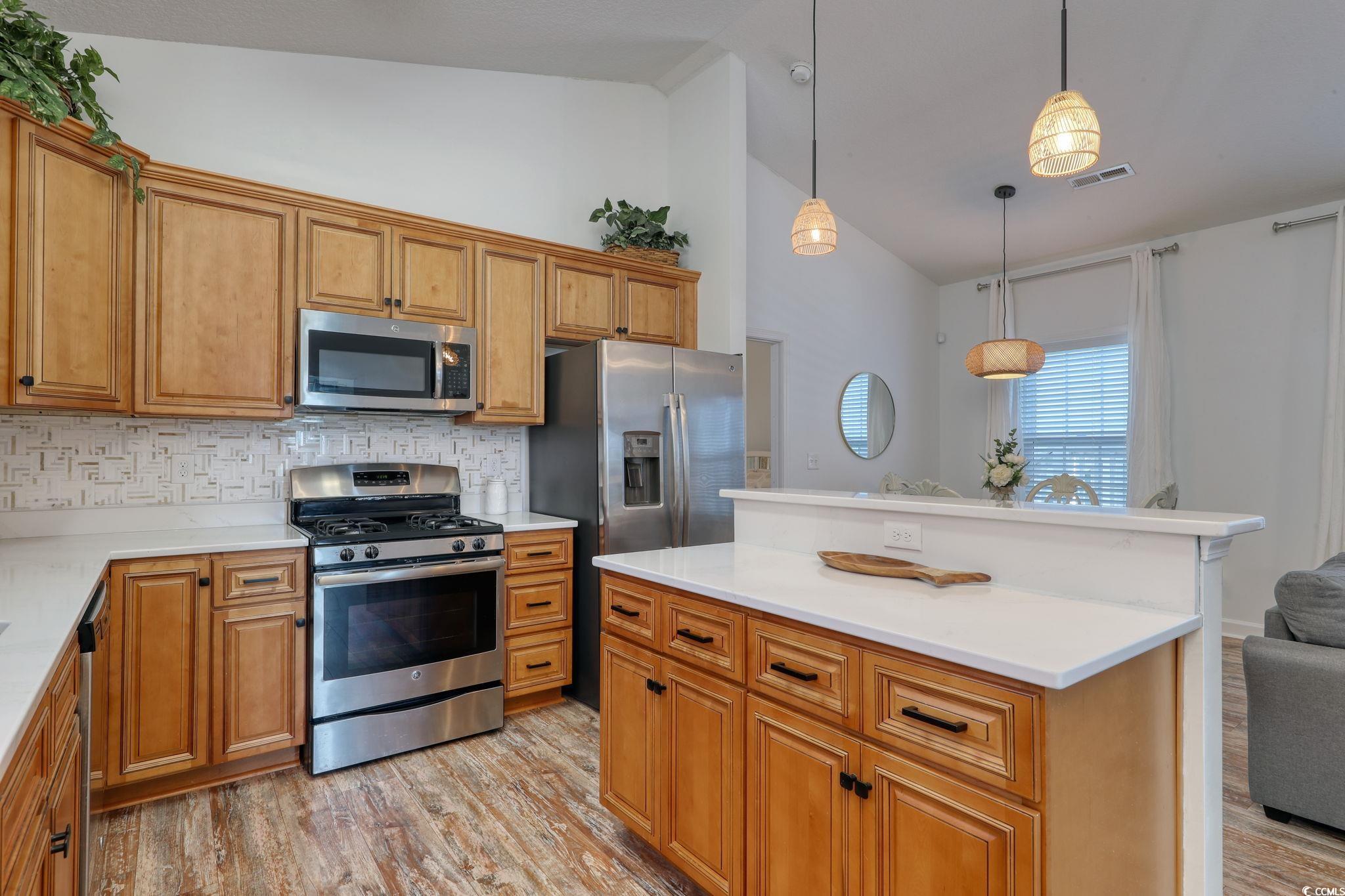 502 Castellar Ln. Property Photo 4