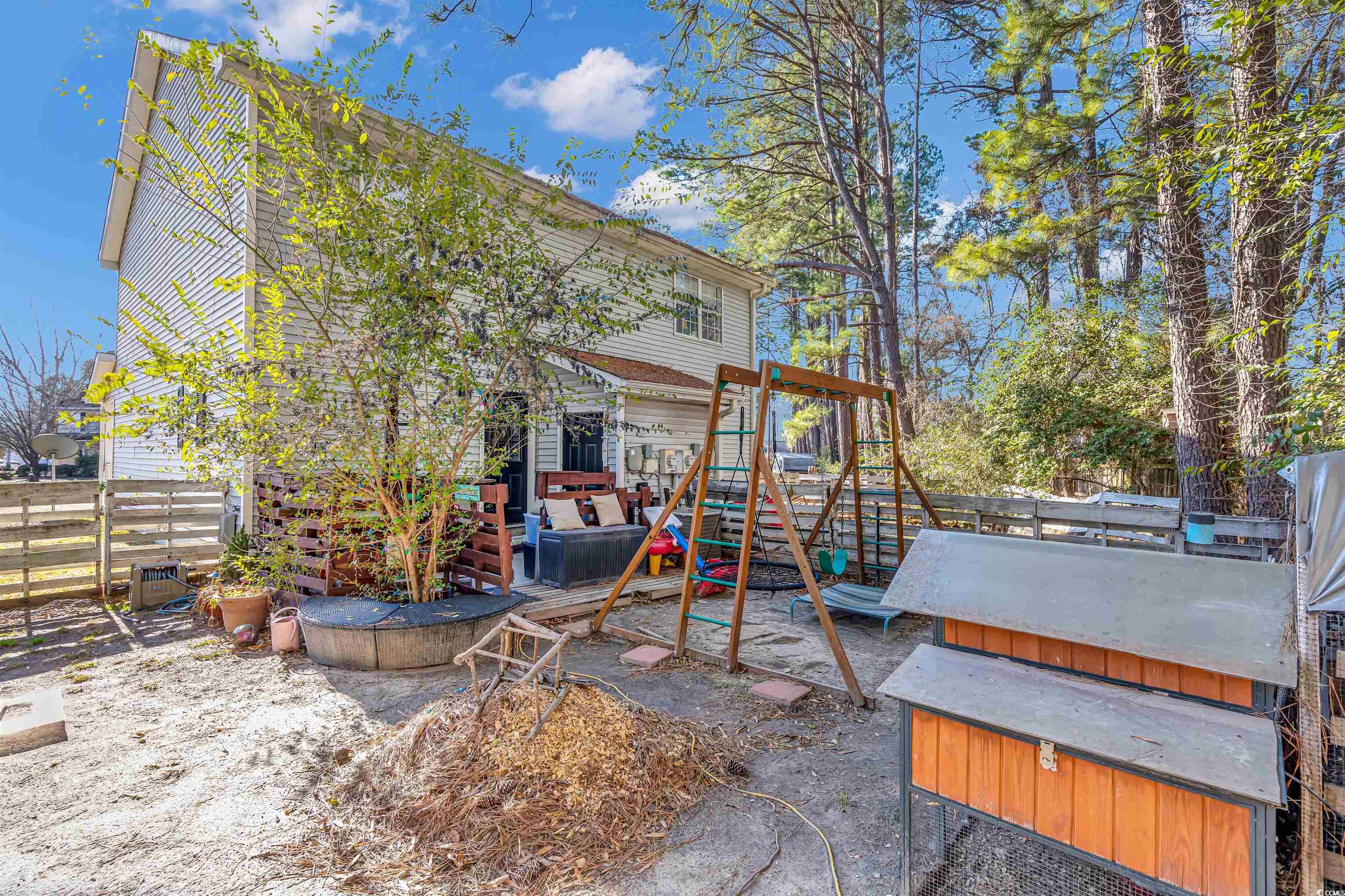 207 Townes Ct. Property Photo 3
