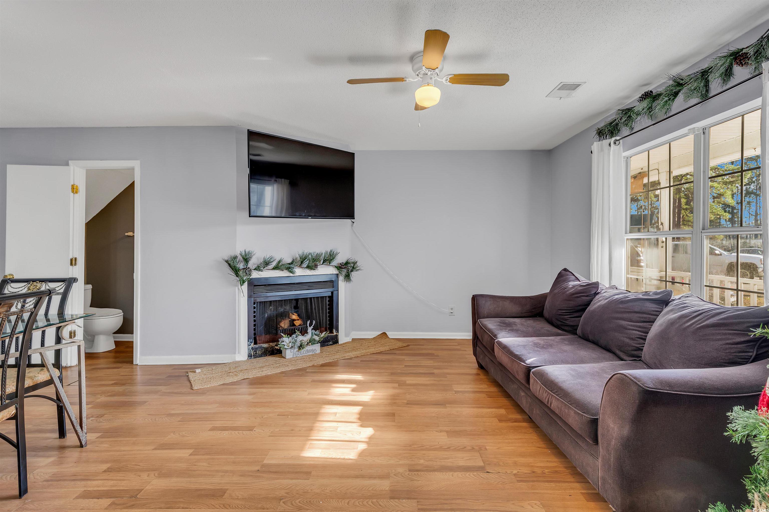 207 Townes Ct. Property Photo 14
