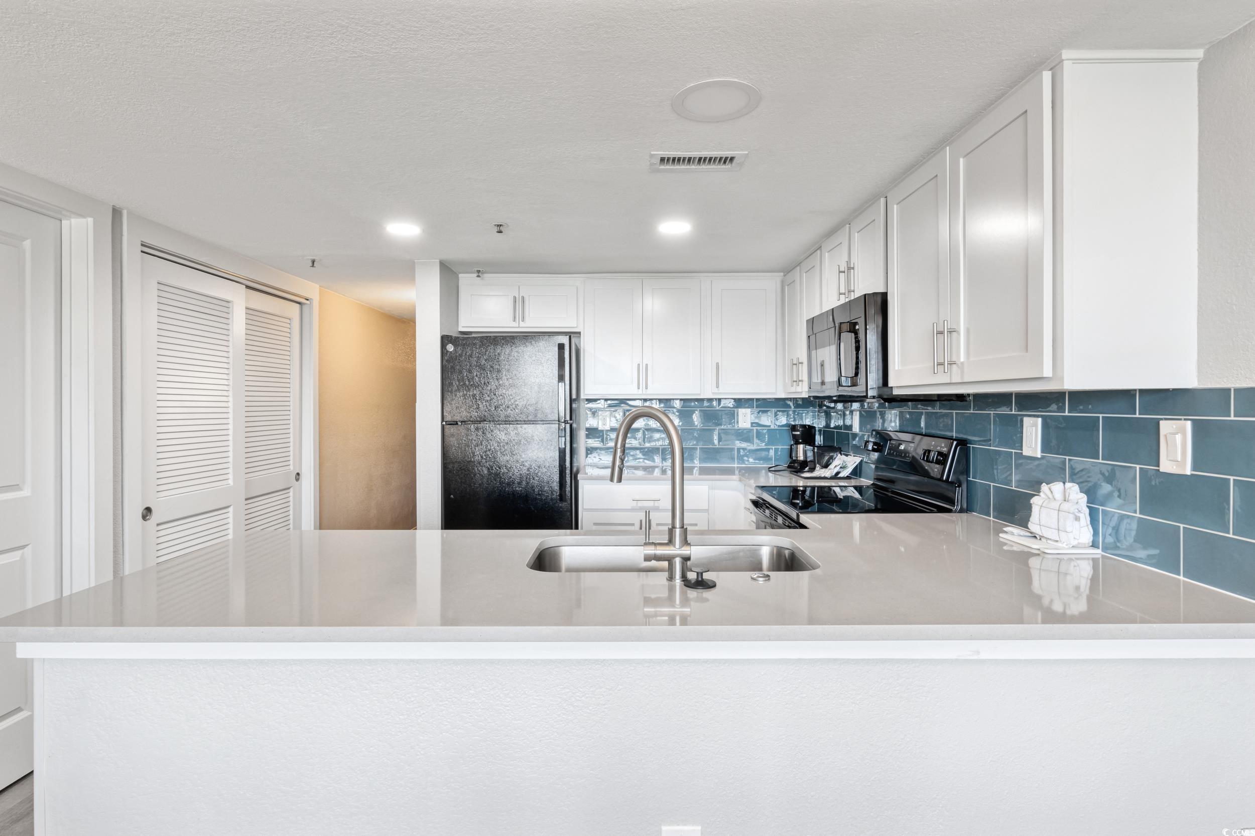 2106 N Ocean Bl N Ocean Blvd. Property Photo 10