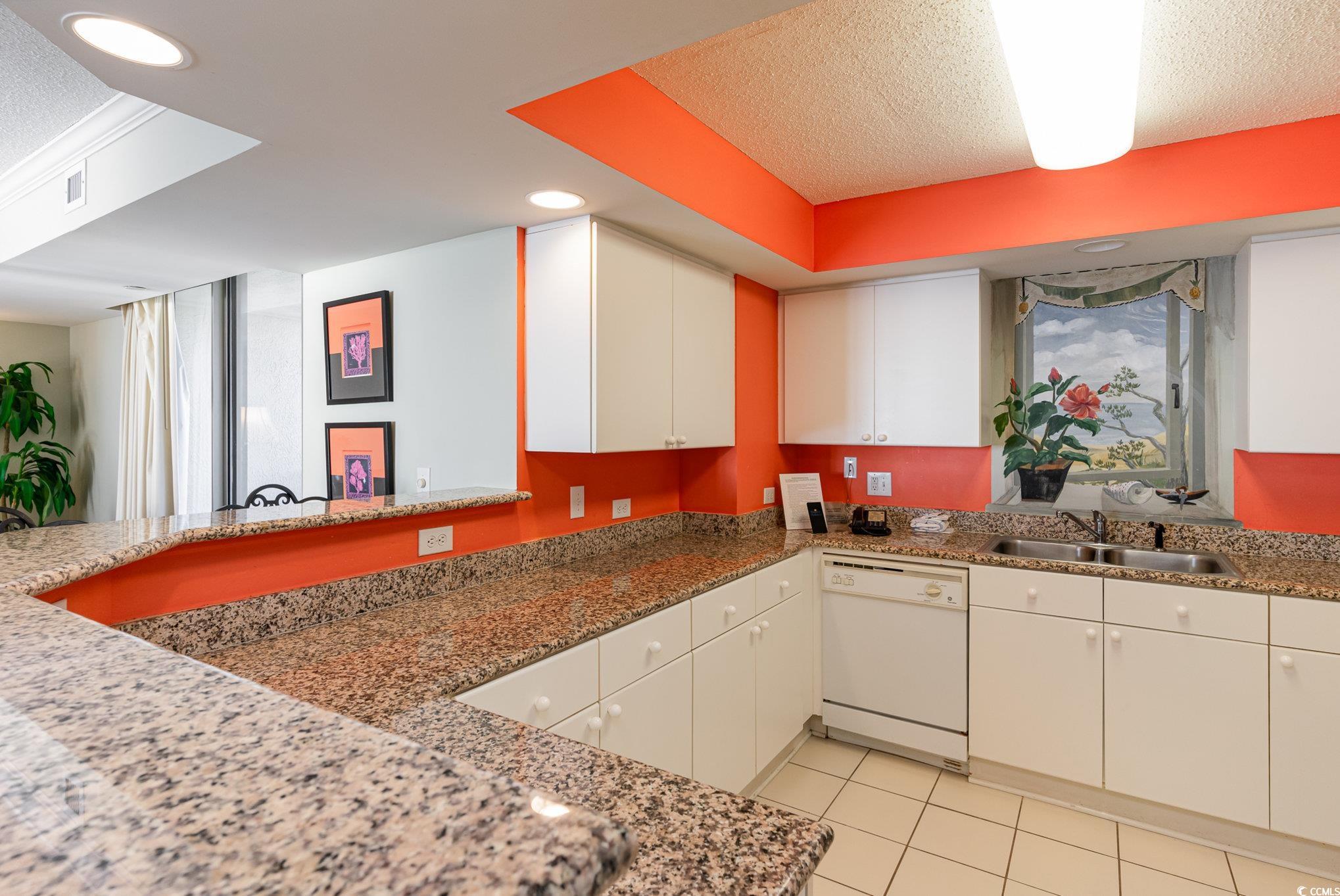 8560 Queensway Blvd. Property Photo 8