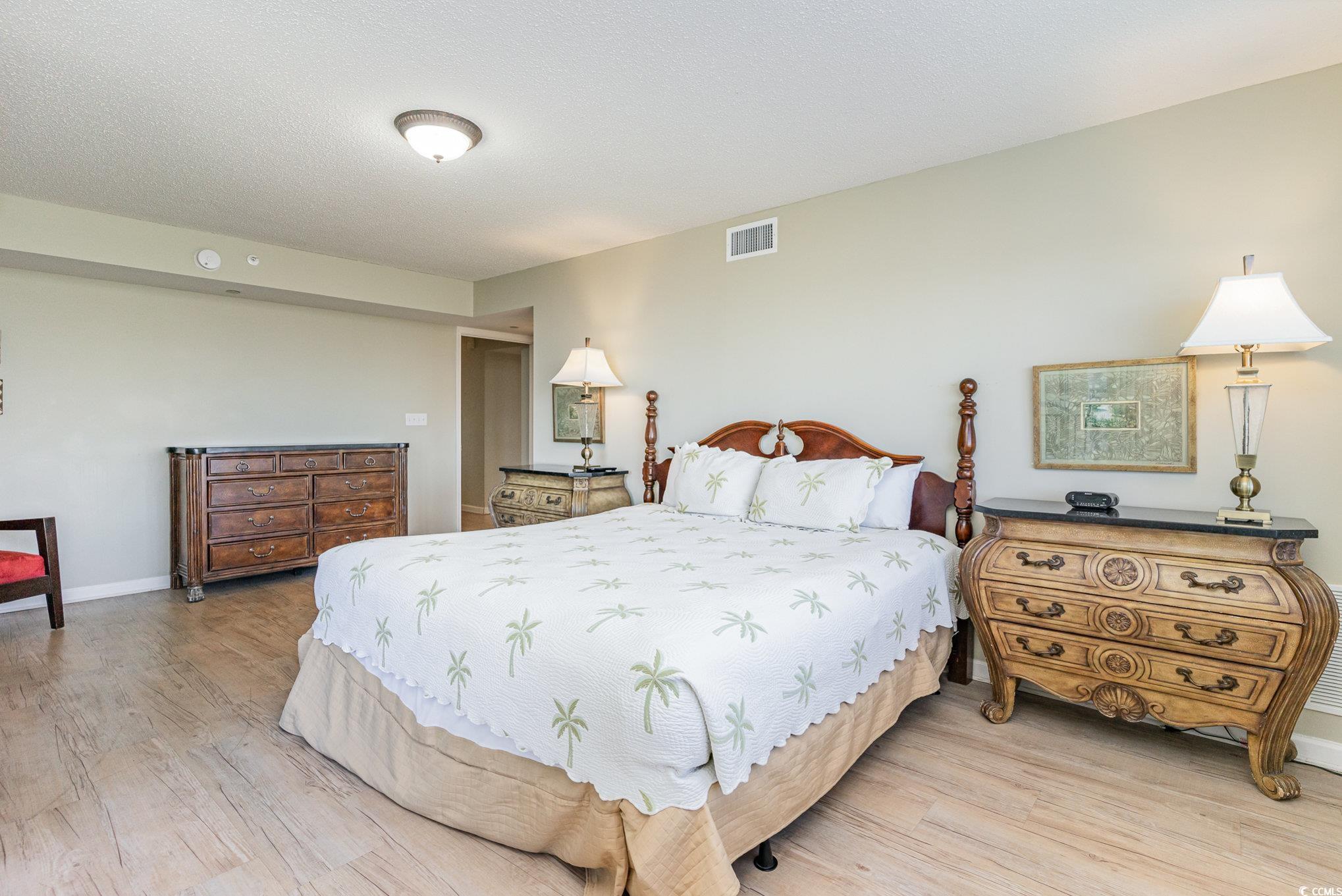 8560 Queensway Blvd. Property Photo 13