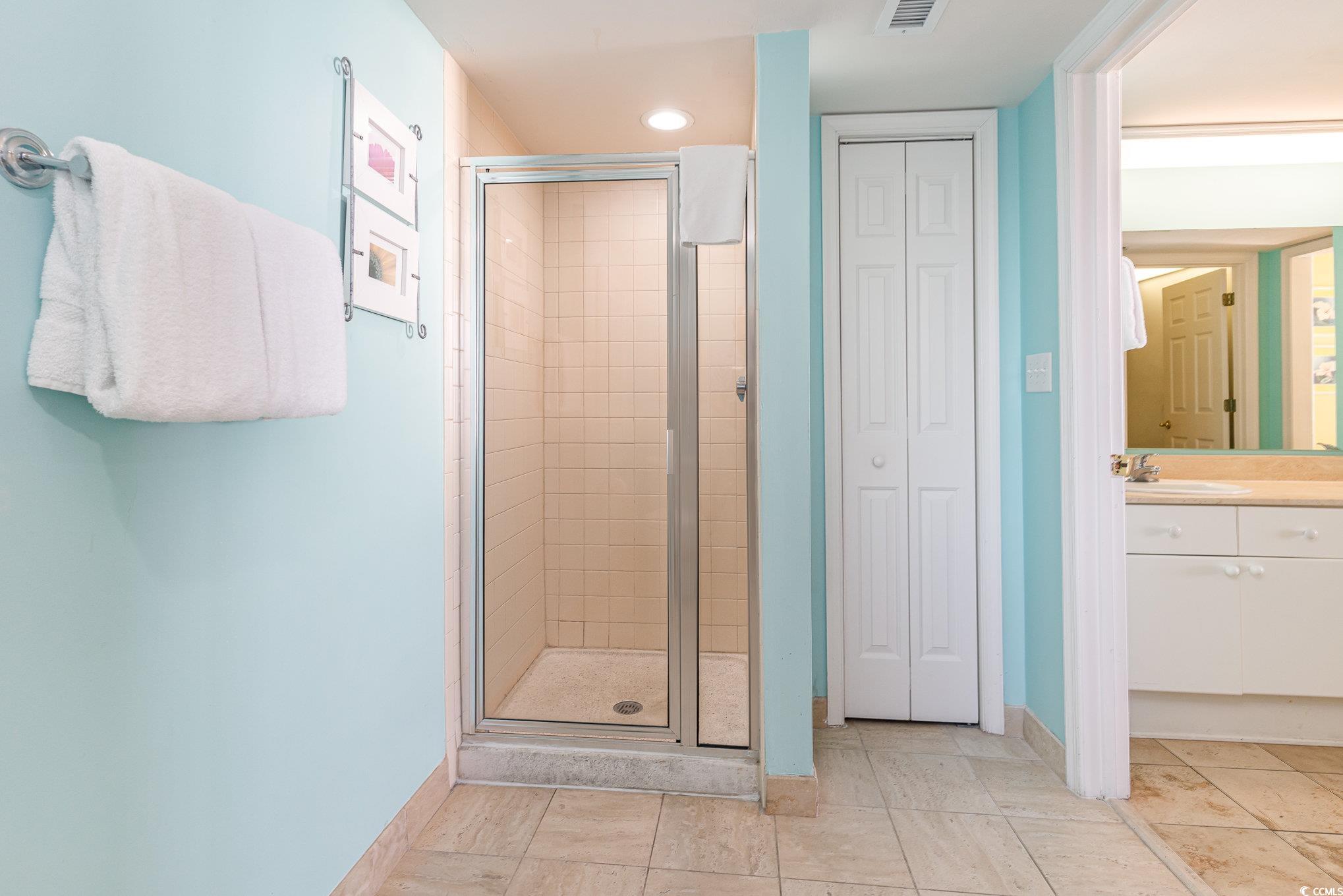 8560 Queensway Blvd. Property Photo 14