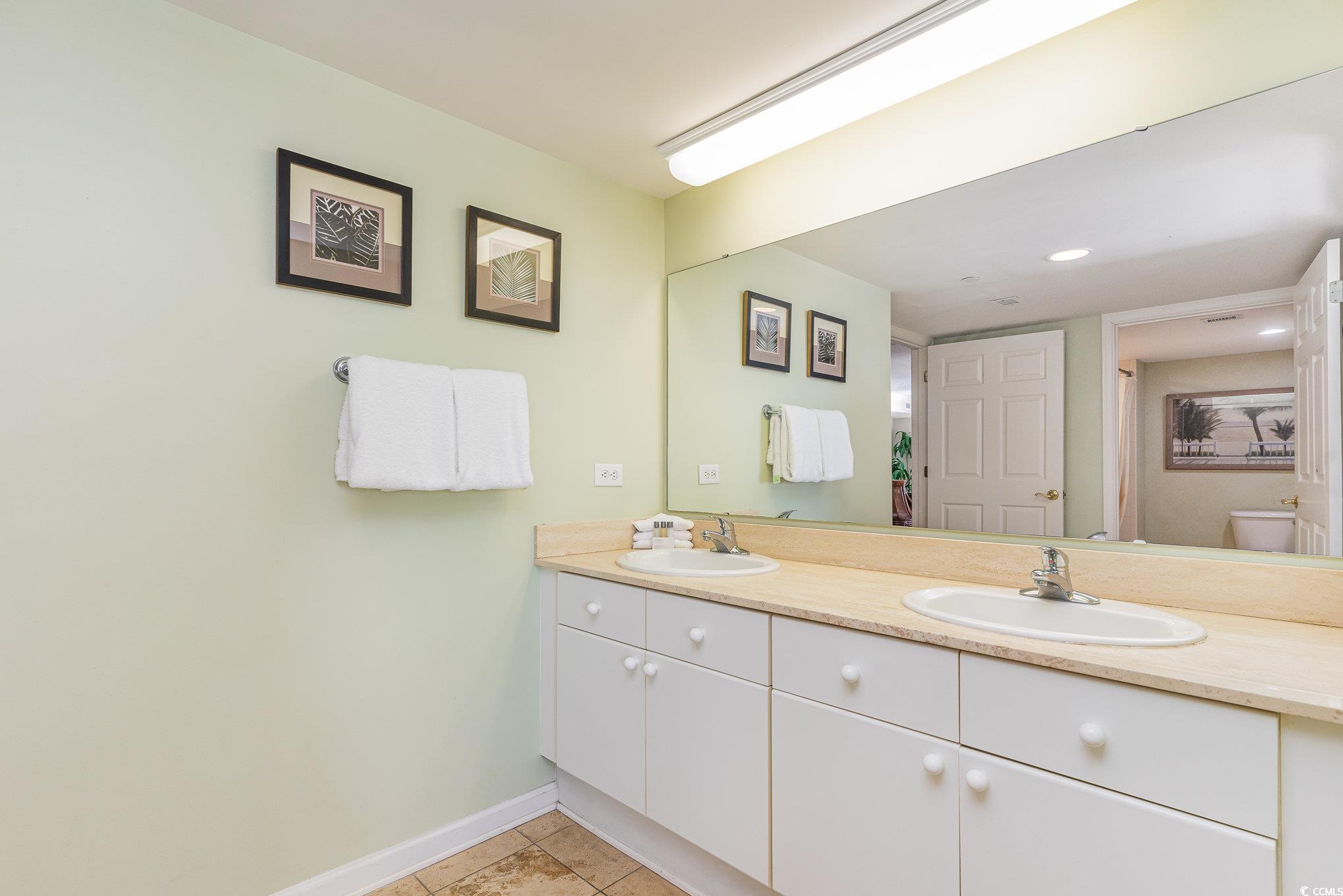 8560 Queensway Blvd. Property Photo 24