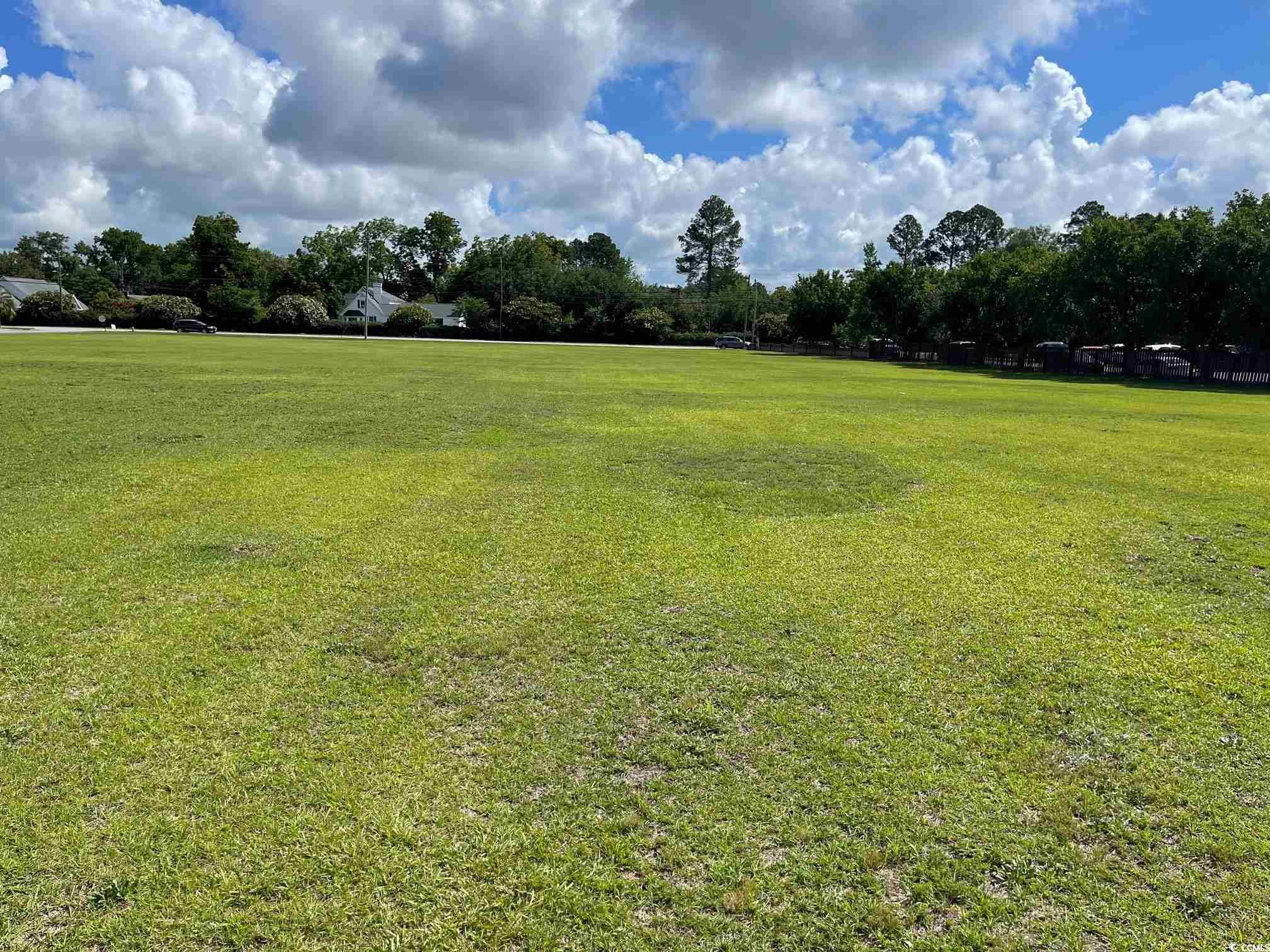 1714 Second Loop Rd. Property Photo 4