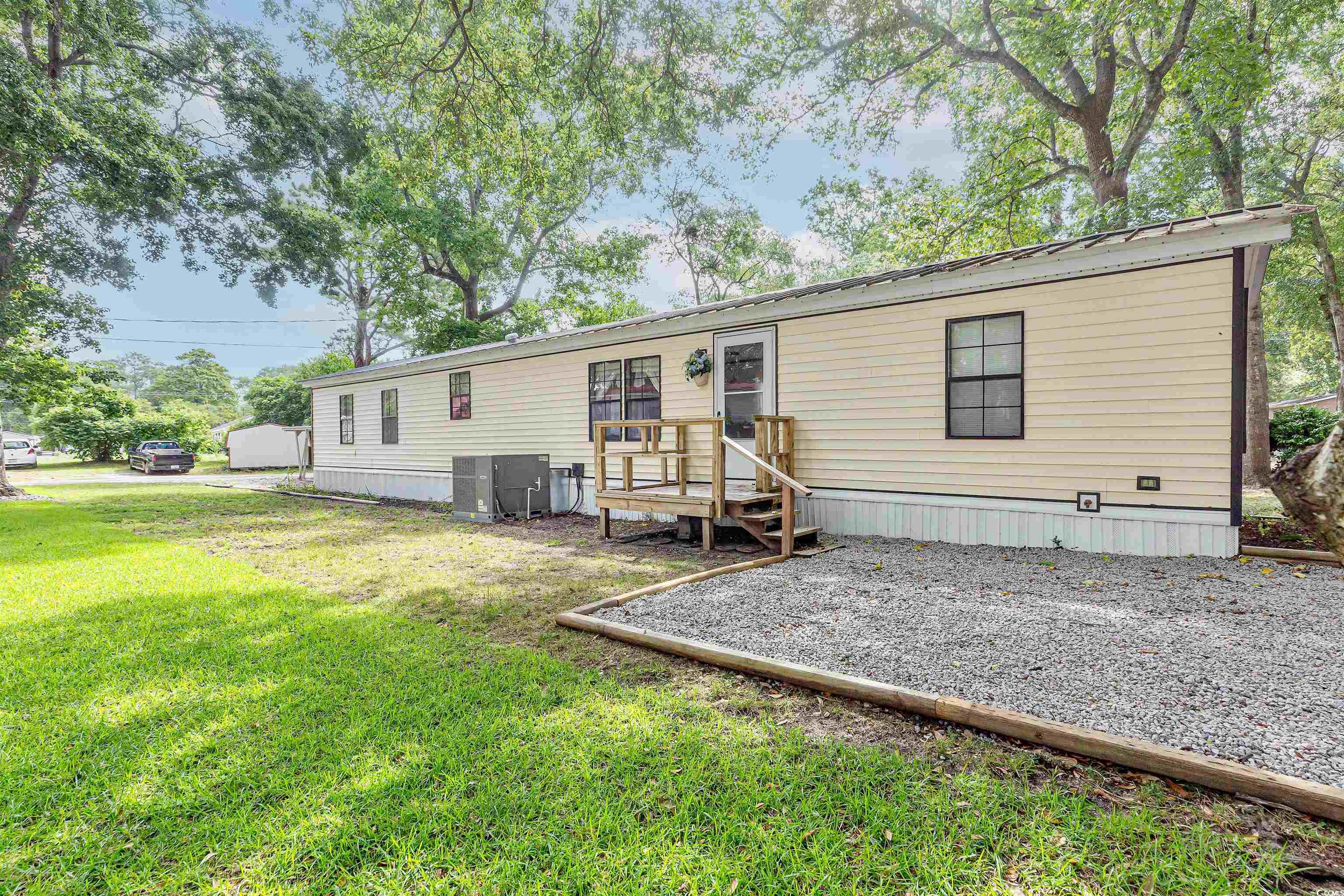 582 Mimosa Dr. Property Photo