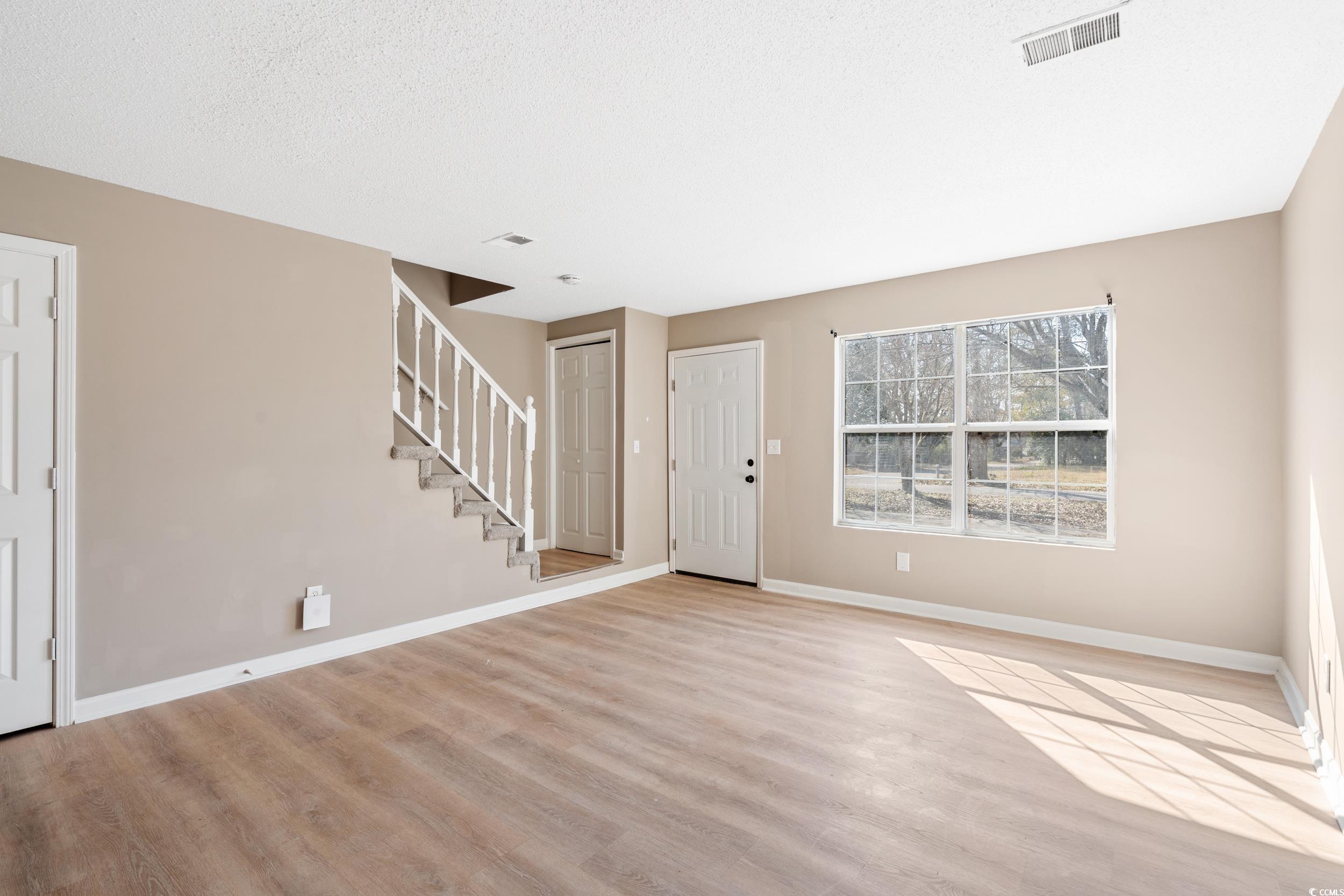 801 West Stewart St. Property Photo 3