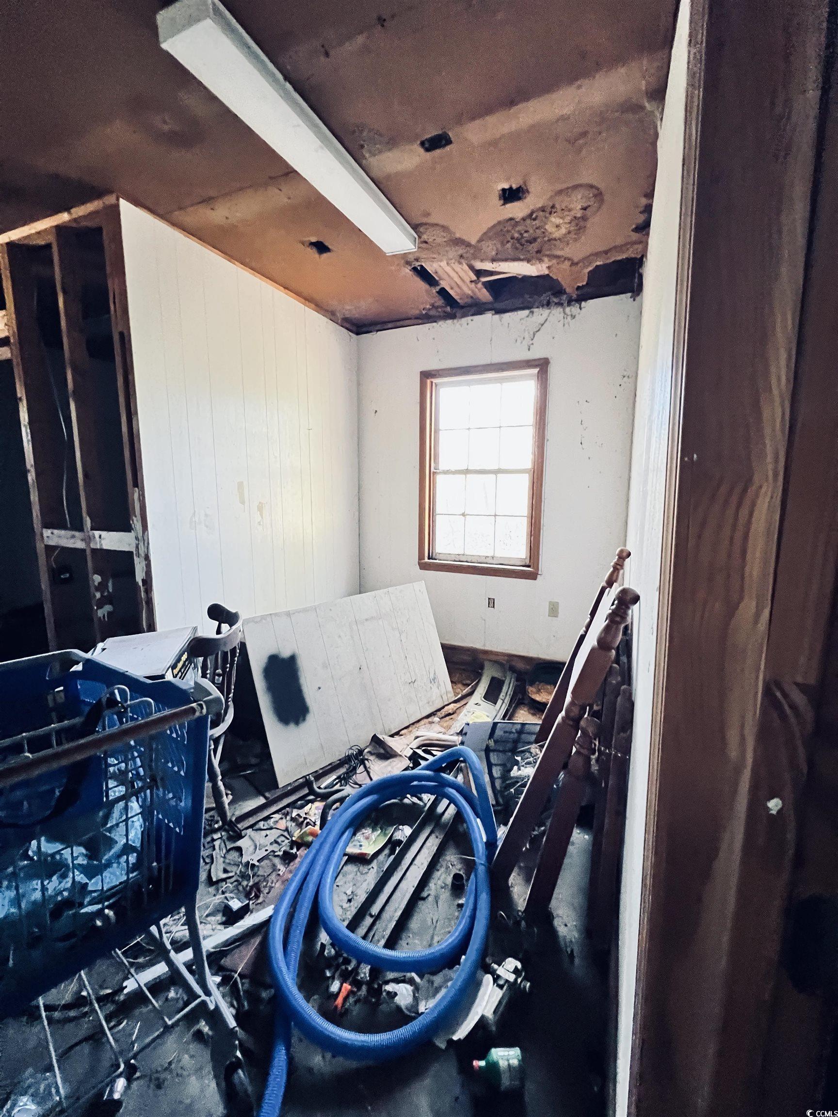 1352 Lester Ln. Property Photo 14