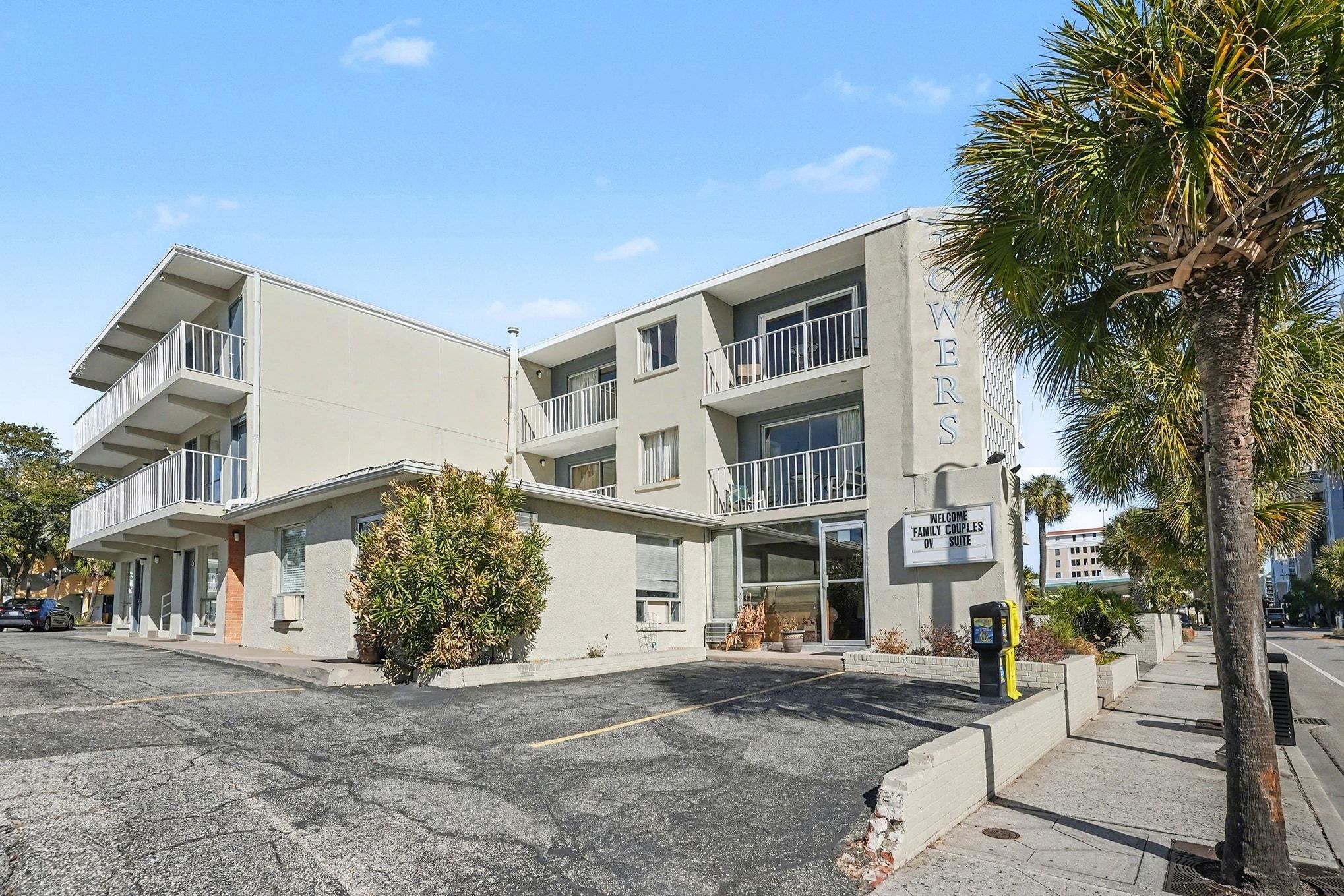 1805 N Ocean Blvd. N Property Photo 4