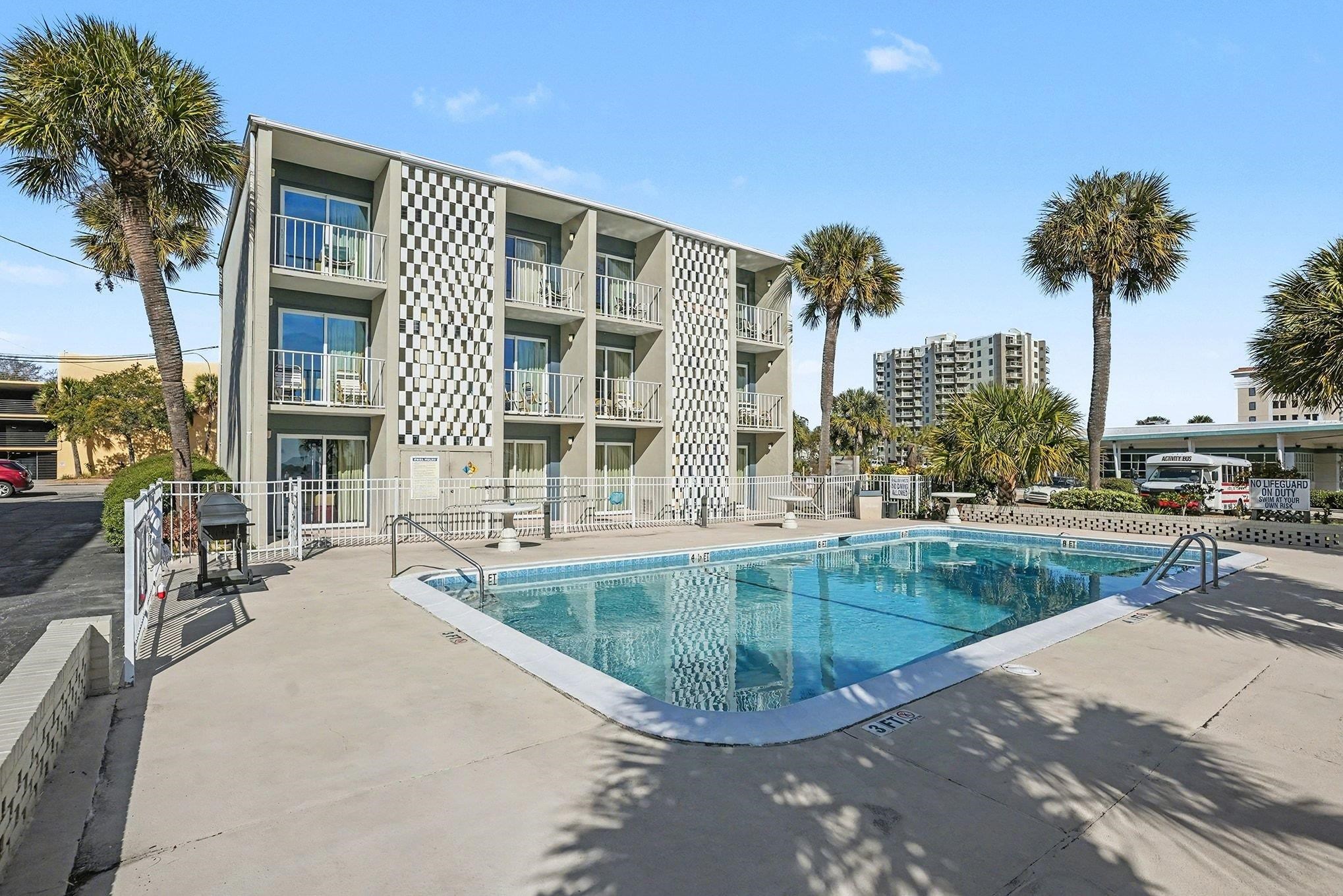 1805 N Ocean Blvd. N Property Photo 7
