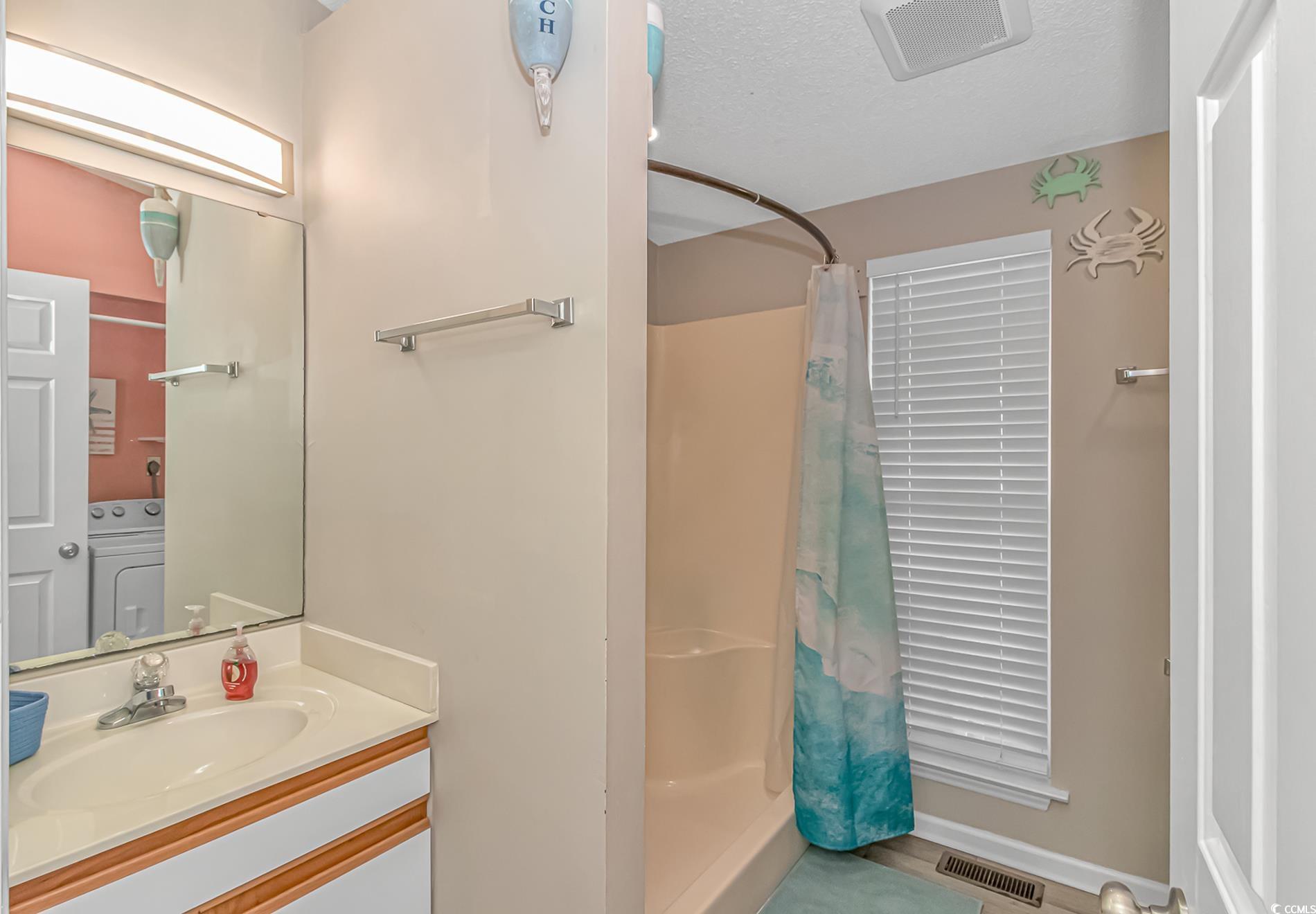 6001-6012 S Kings Hwy. Property Photo 10