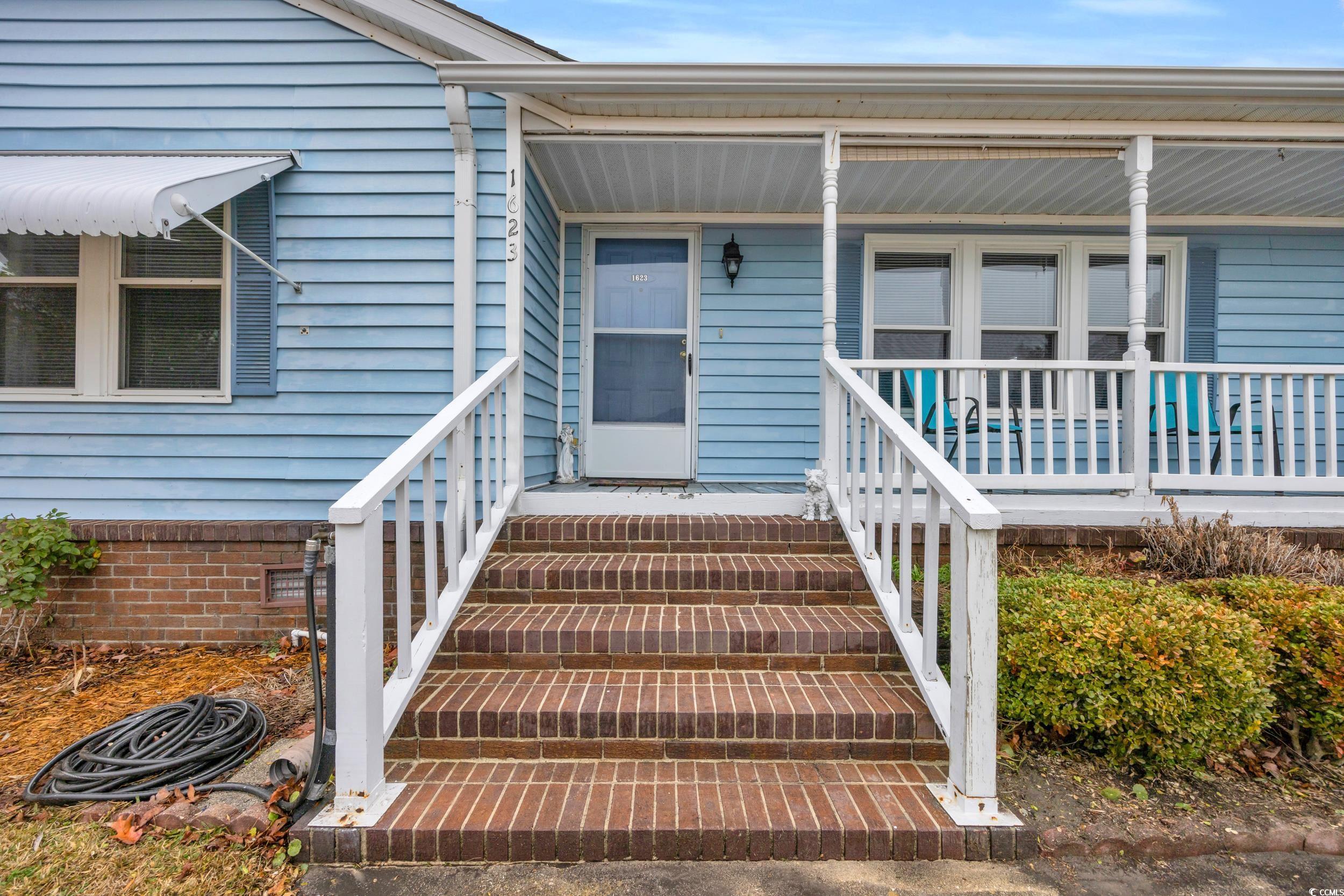 1623 Perry Circle Property Photo 4