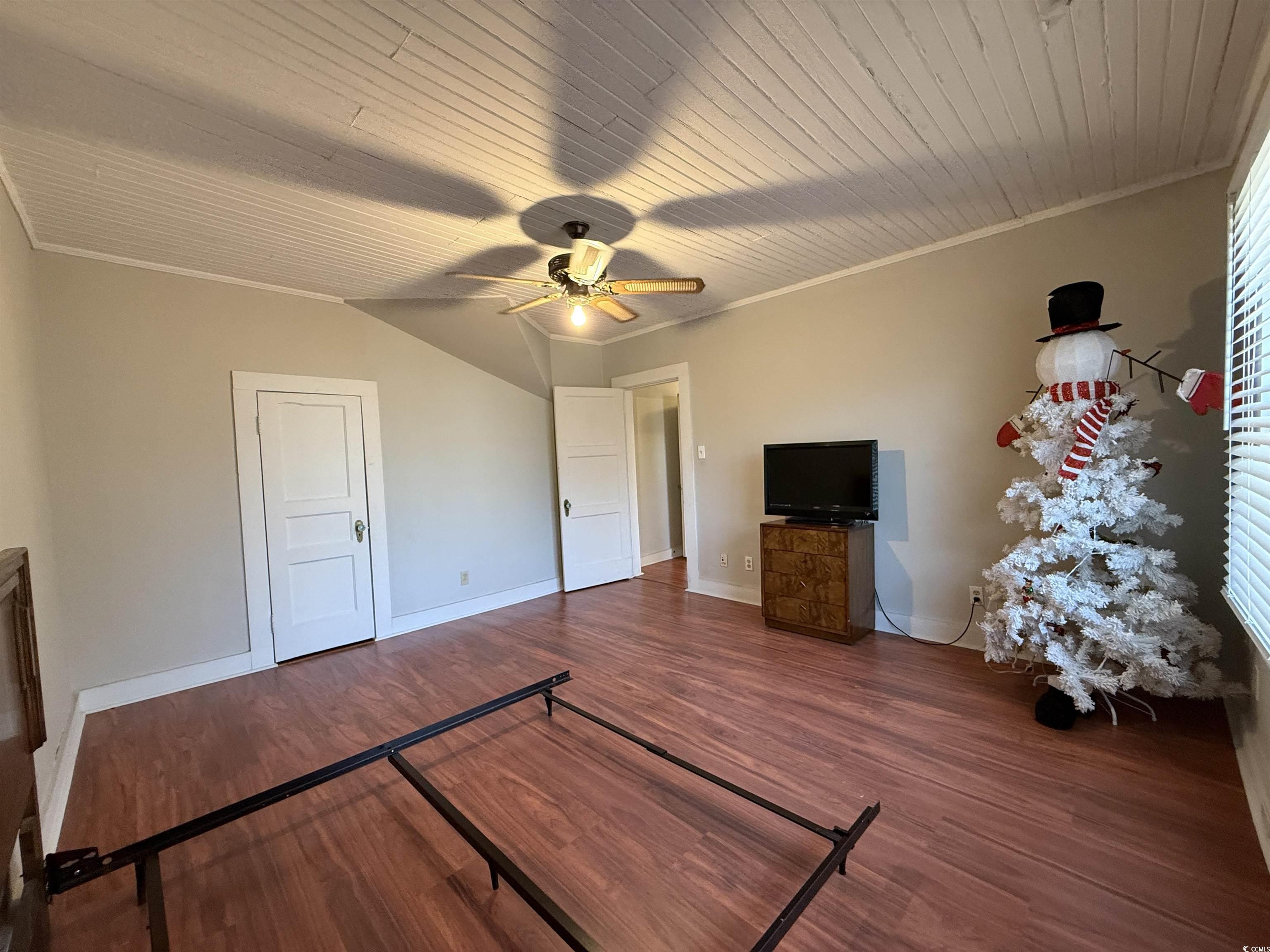 11 S Beech Ave. Property Photo 24