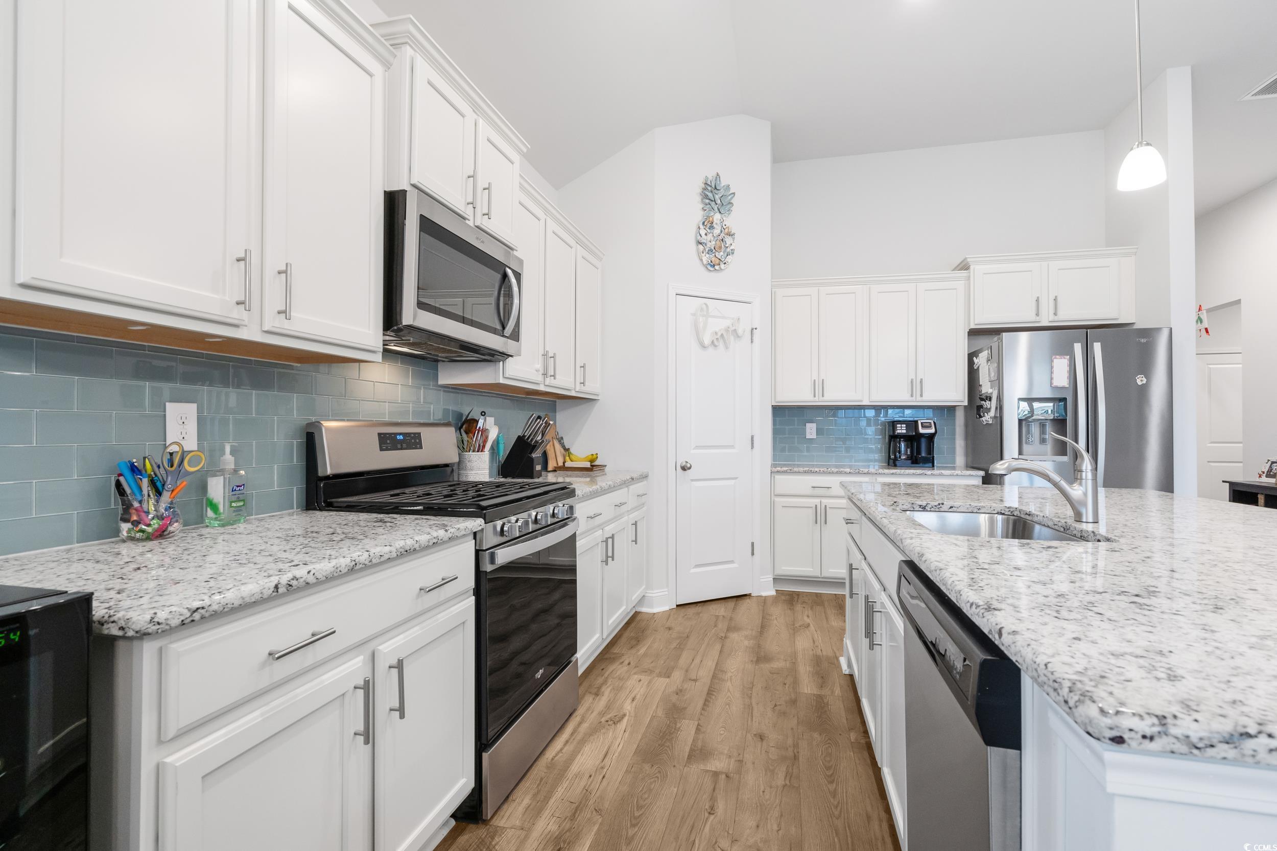 498 Mcalister Dr. Property Photo 18