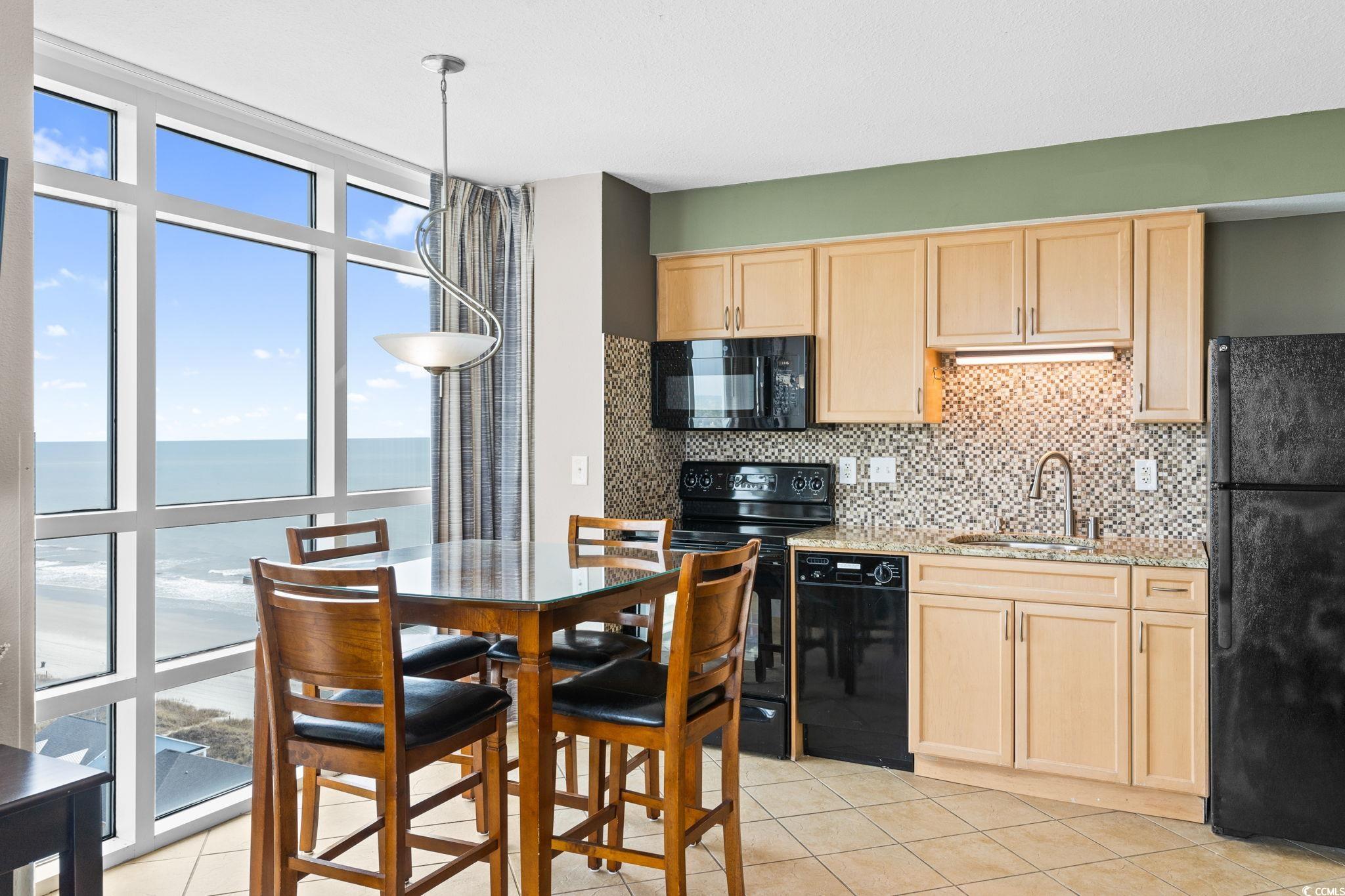 3601 N Ocean Blvd. Property Photo 9