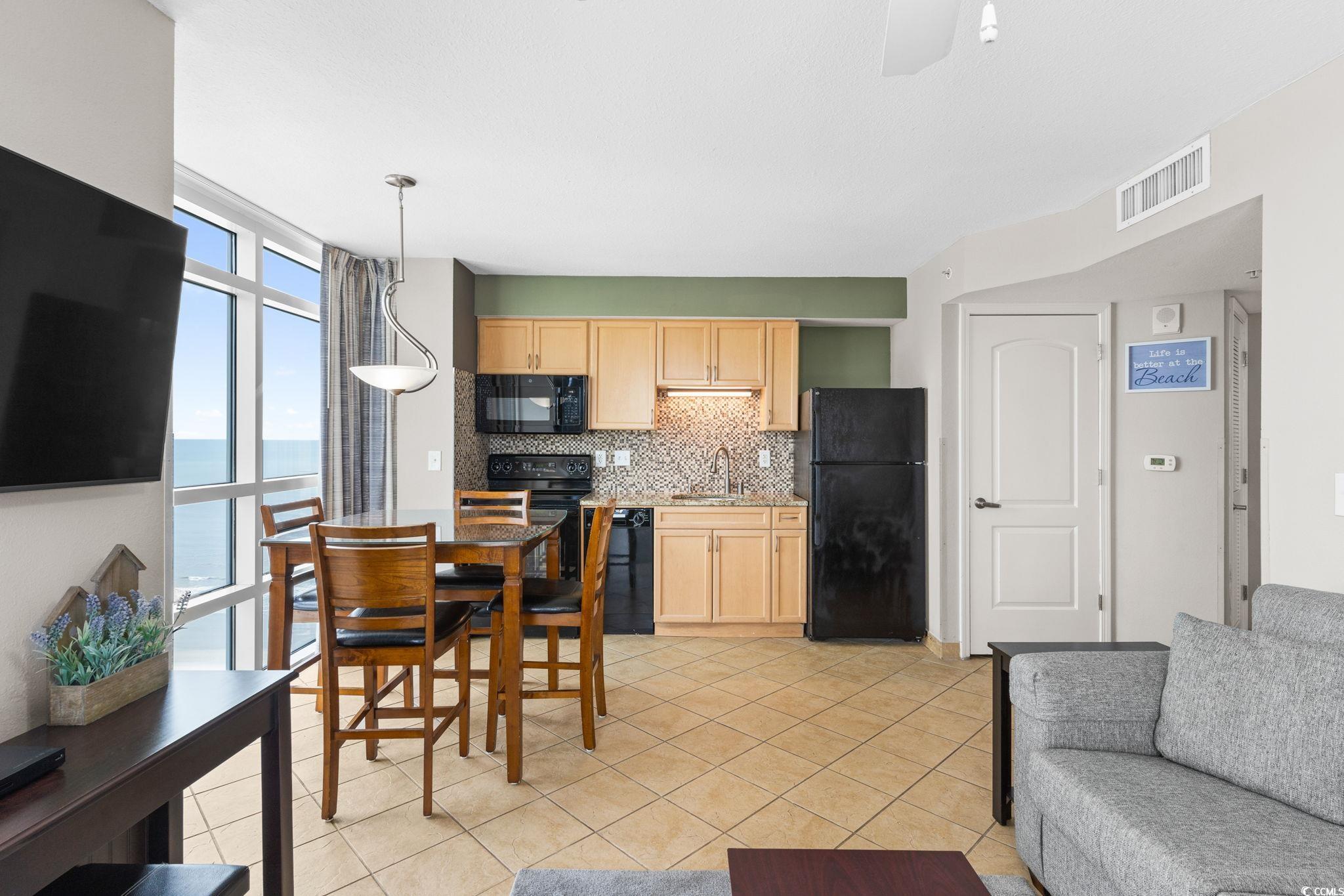 3601 N Ocean Blvd. Property Photo 10