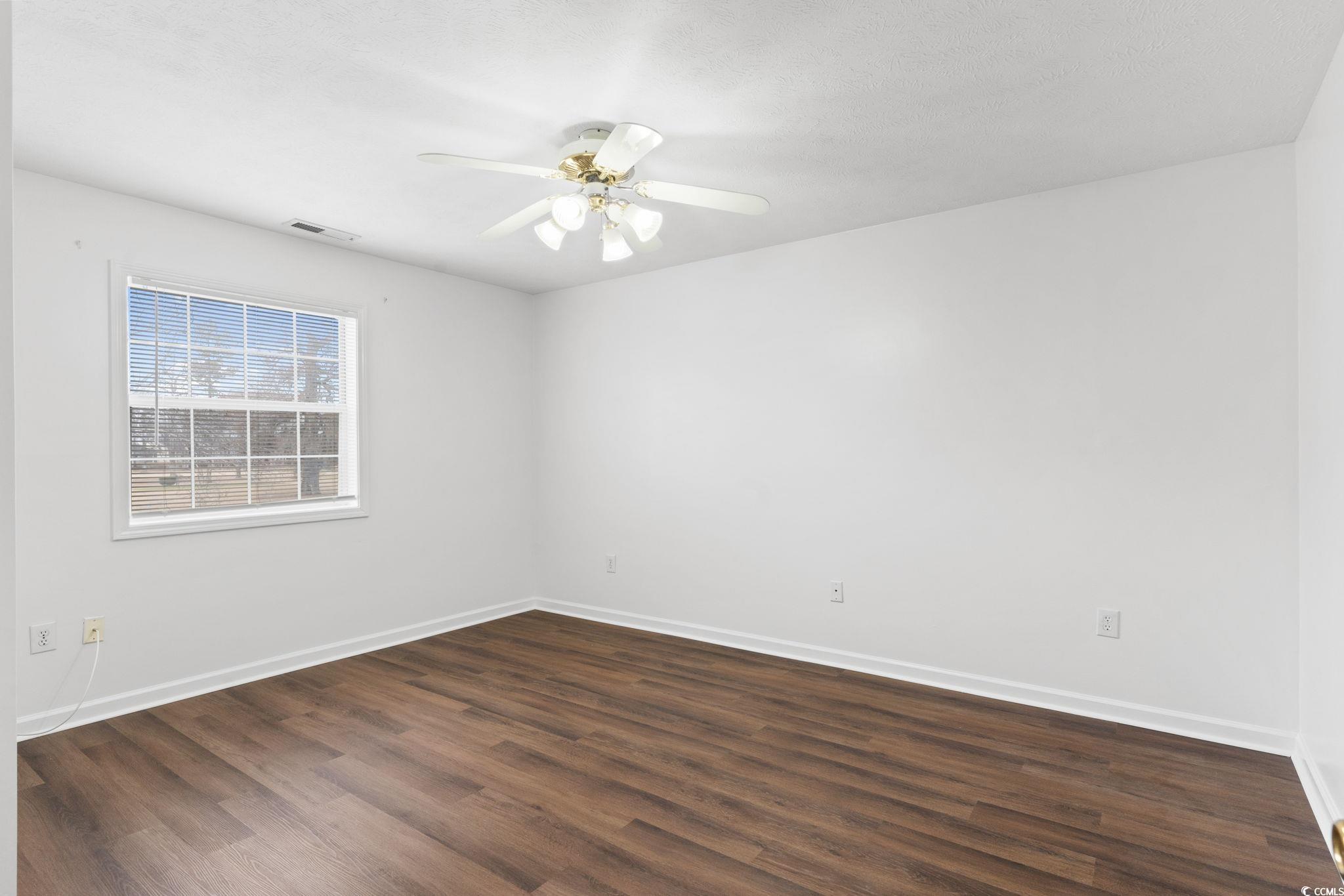 537 White River Dr. Property Photo 13