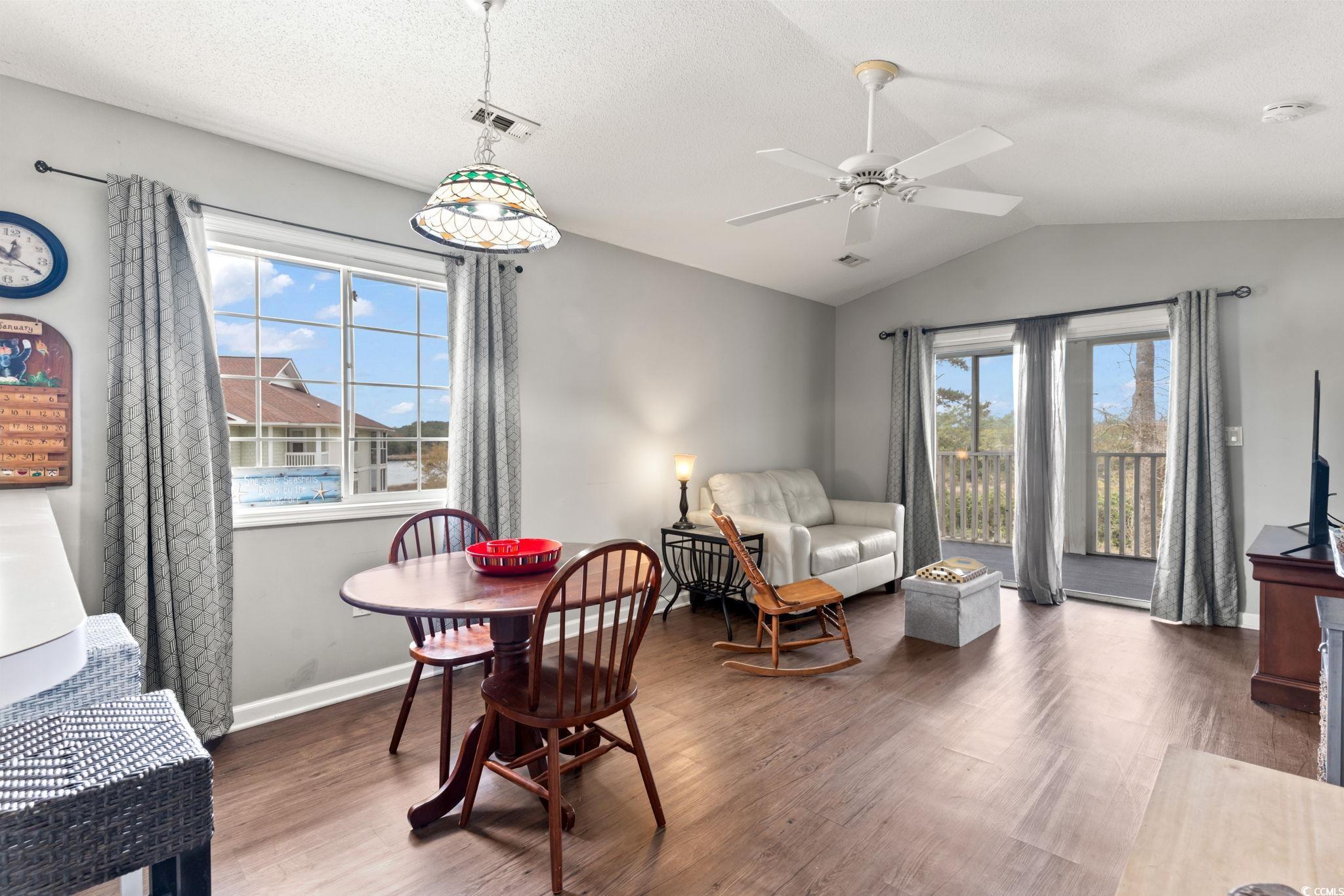 4648 Greenbriar Dr. Property Photo 18